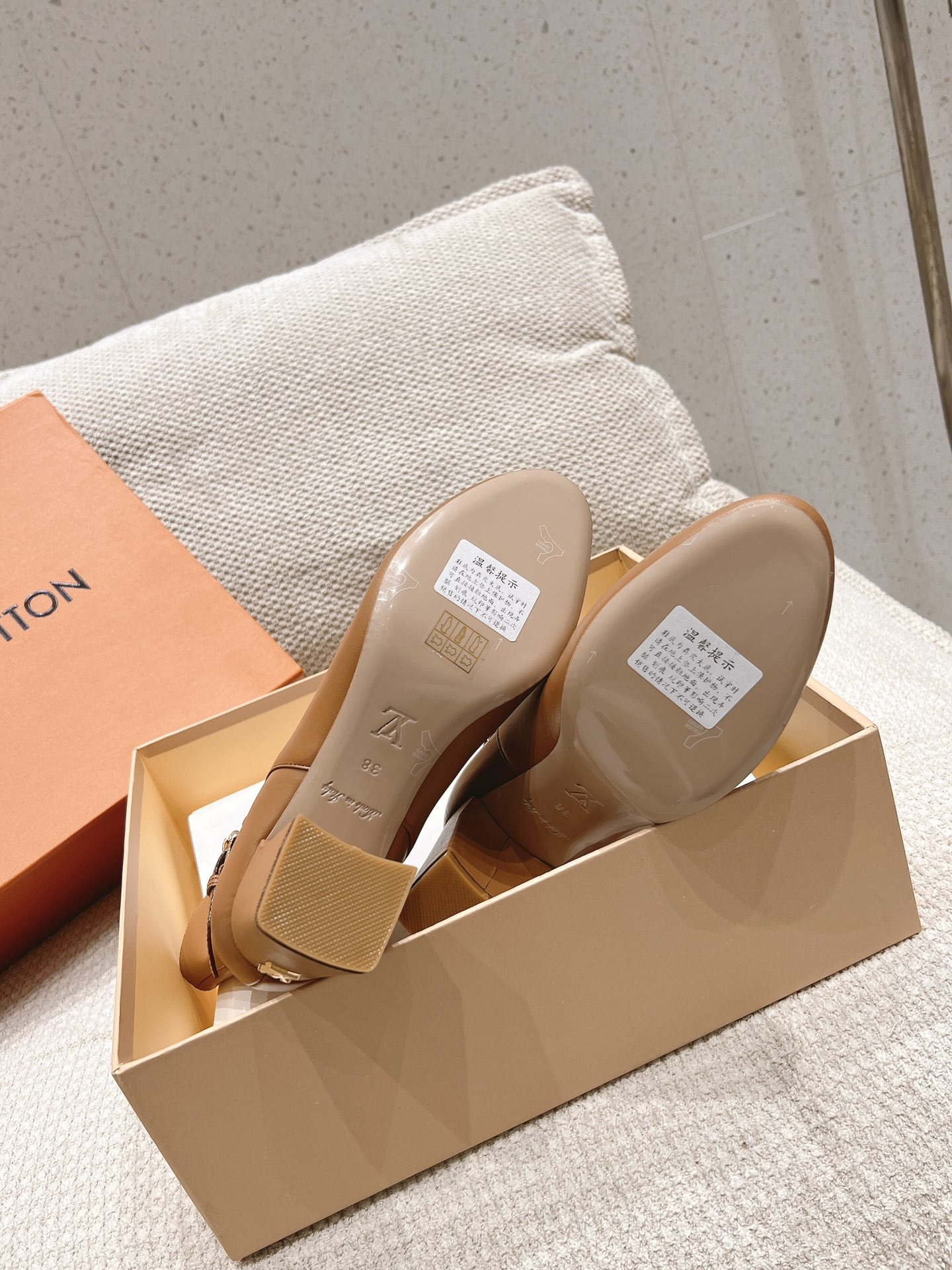 路易威登 Louis Vuitton 经典高奢皮鞋鞋履高跟鞋 #5F9A0551 9