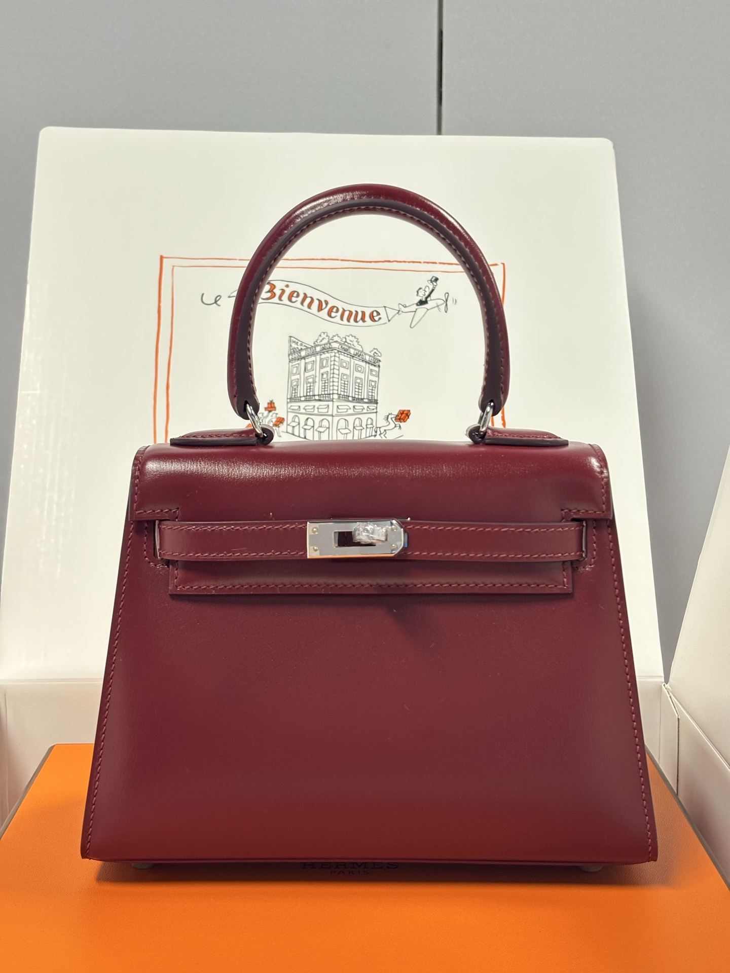 NO:894004,kelly big ears 20cm box burgundy gold and silver buckle, Hermes, hermes, Hermes,19860909kelly大耳朵20cm box 酒红色 金银扣,爱马仕,hermes,Hermes,,Bag