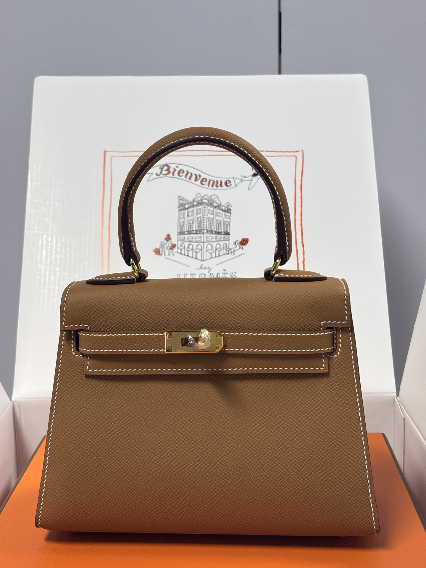NO:894009,kelly big ears 20cm palm print gold brown gold and silver buckle, Hermes, hermes, Hermes,19860909kelly大耳朵20cm 掌纹 金棕金银扣,爱马仕,hermes,Hermes,,Bag