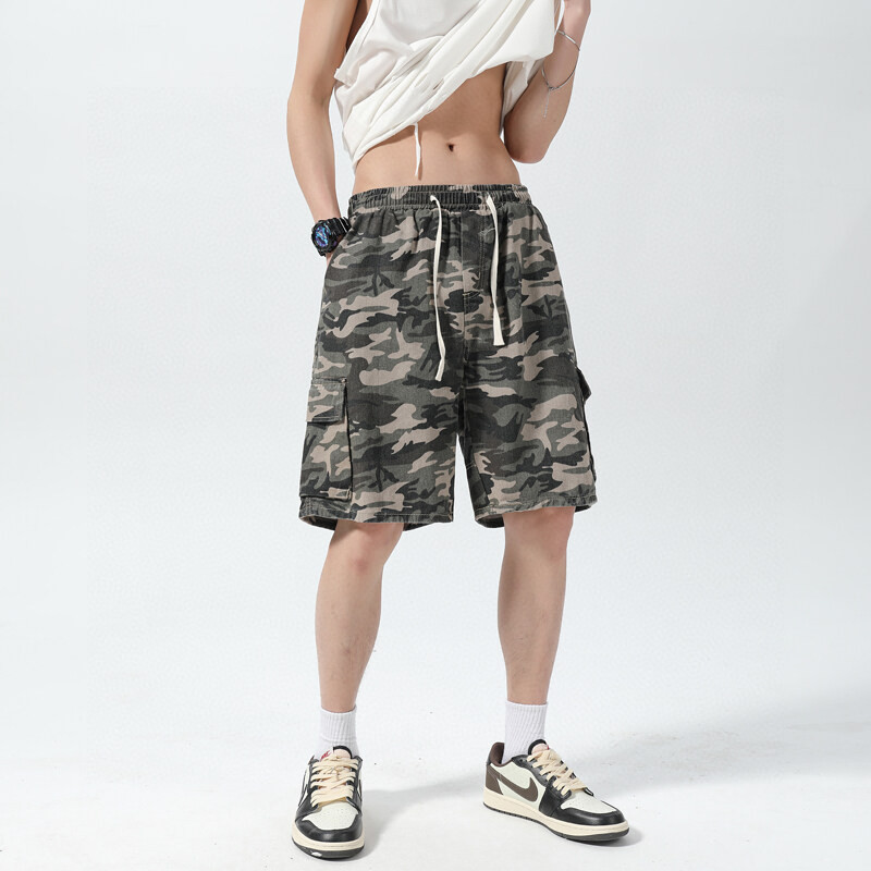 🛒购物价： 💰125。 
Stussy/斯图西 夏季海外版美式复古迷彩工装短裤五分裤休闲裤，男女同款。 

斯图西最经典的迷彩系列工装短裤，ins/小红书 高人气爆款短裤，专柜一件难求，重磅工艺品质搭配高质感面料，简直不太完美。 版型宽松休闲百搭不挑人，男女都可以穿，日常休闲运动上街百搭短裤

颜色:迷彩 
尺码:M-3XL（见图9）