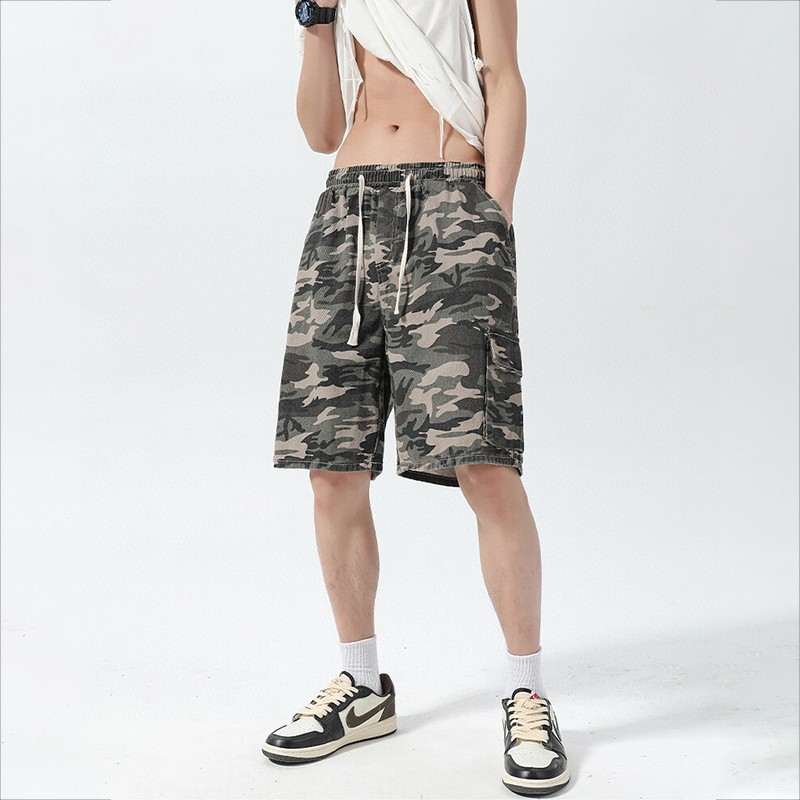 🛒购物价： 💰125。 
Stussy/斯图西 夏季海外版美式复古迷彩工装短裤五分裤休闲裤，男女同款。 

斯图西最经典的迷彩系列工装短裤，ins/小红书 高人气爆款短裤，专柜一件难求，重磅工艺品质搭配高质感面料，简直不太完美。 版型宽松休闲百搭不挑人，男女都可以穿，日常休闲运动上街百搭短裤

颜色:迷彩 
尺码:M-3XL（见图9）