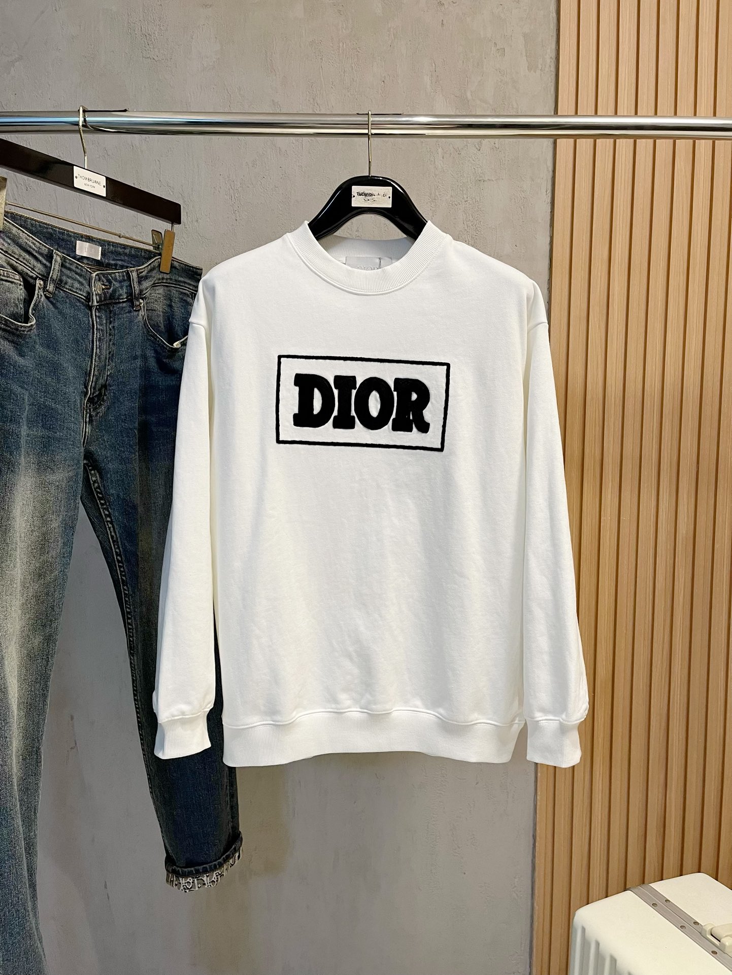 Dior Vêtements Sweatshirts Broderie de fleurs Unisexe