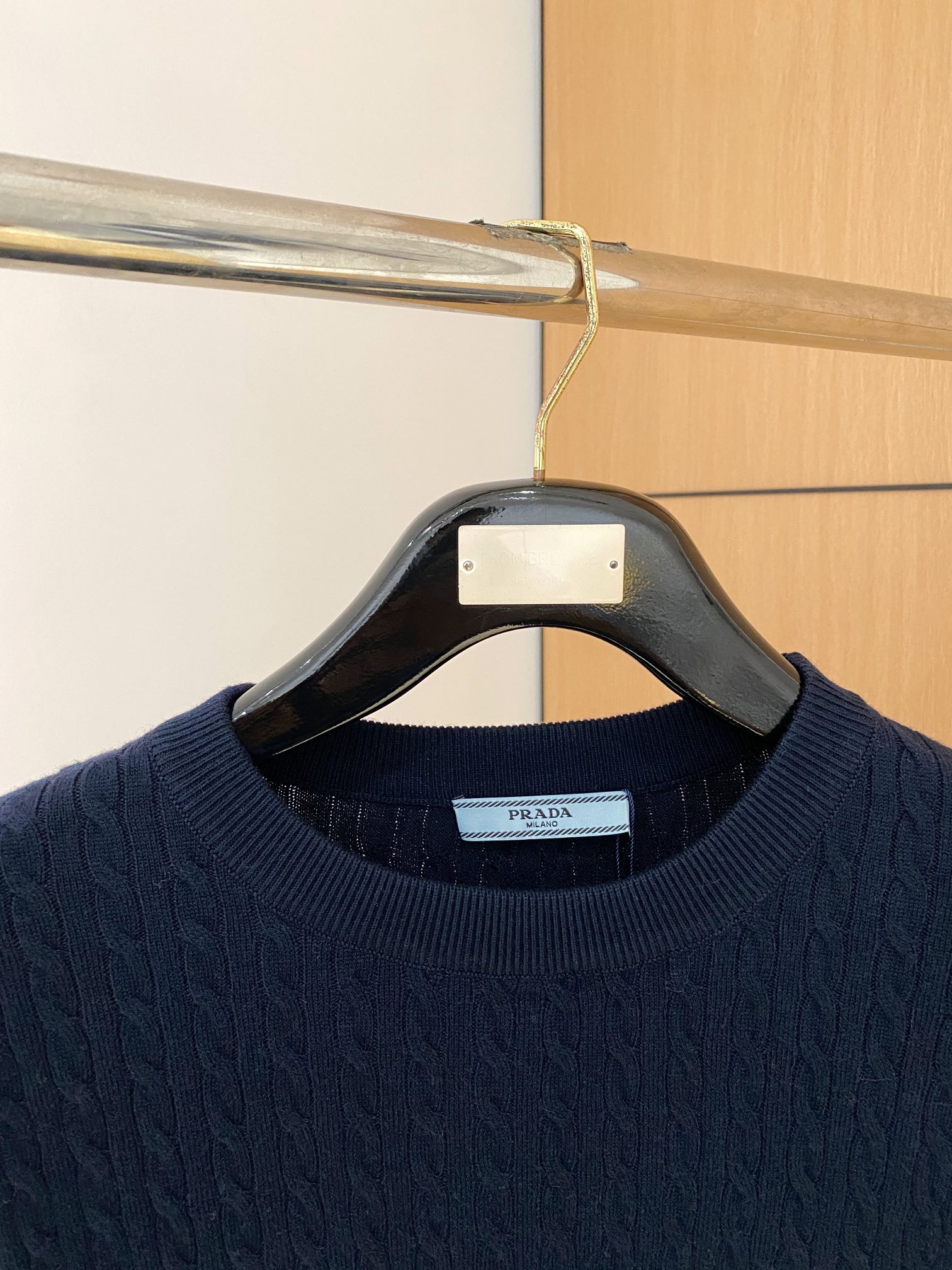 普拉达 毛衣 2025秋冬最新系列，专柜1:1顶级复刻，全品相！加厚款，潮人必备单品！懂货的老铁赶紧下手