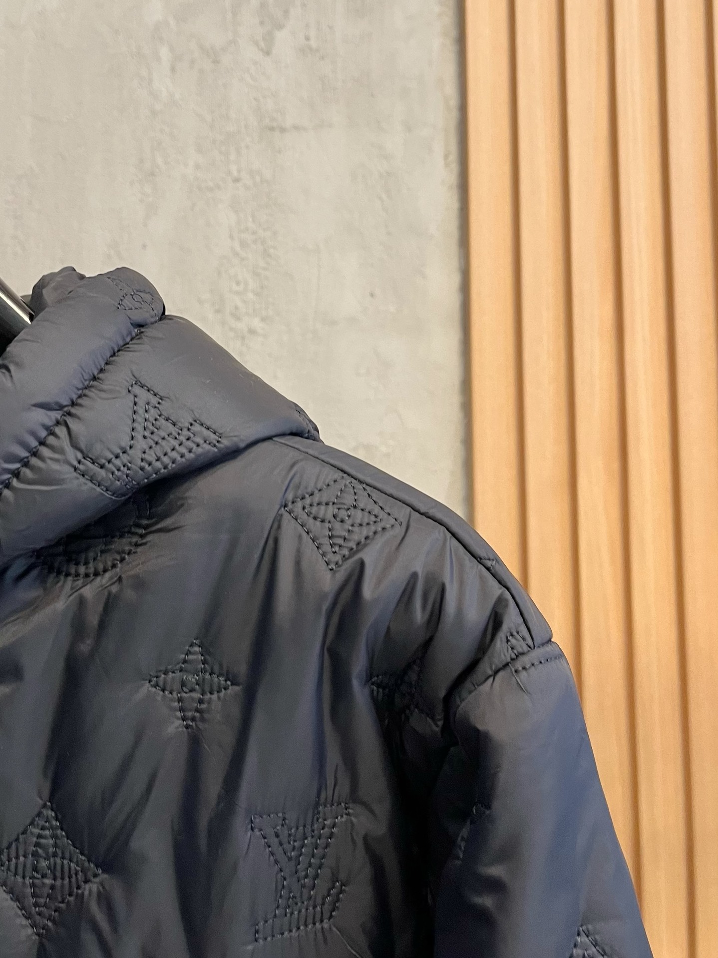 LV 三标齐全 2024冬季新款棉服加棉外套,秀场新品 3