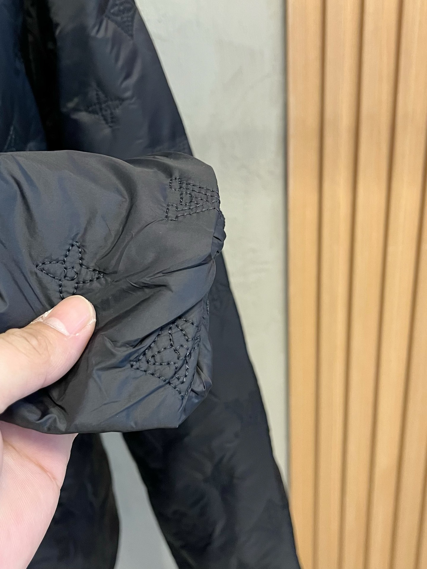 LV 三标齐全 2024冬季新款棉服加棉外套,秀场新品 6