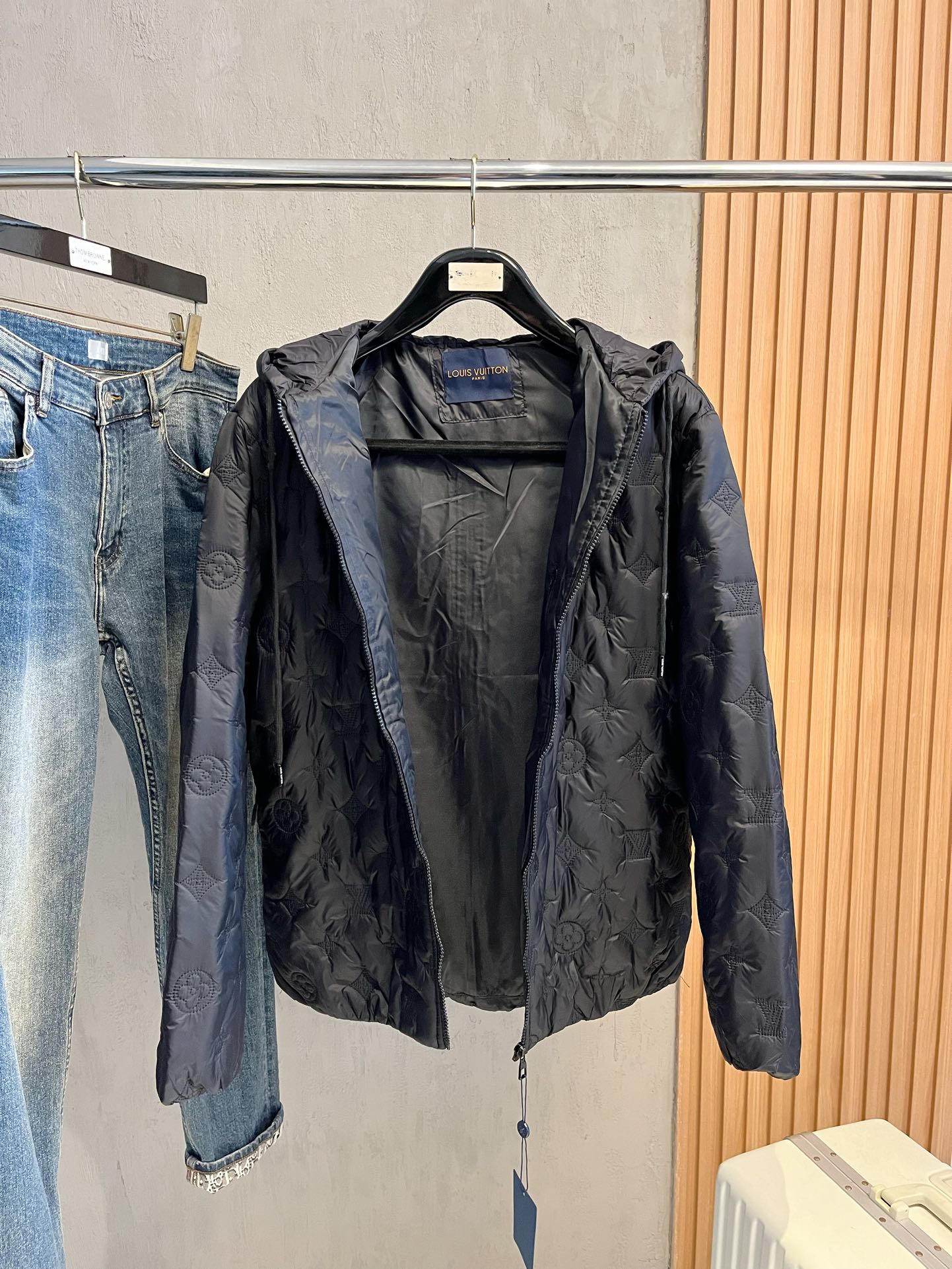 LV 三标齐全 2024冬季新款棉服加棉外套,秀场新品 5