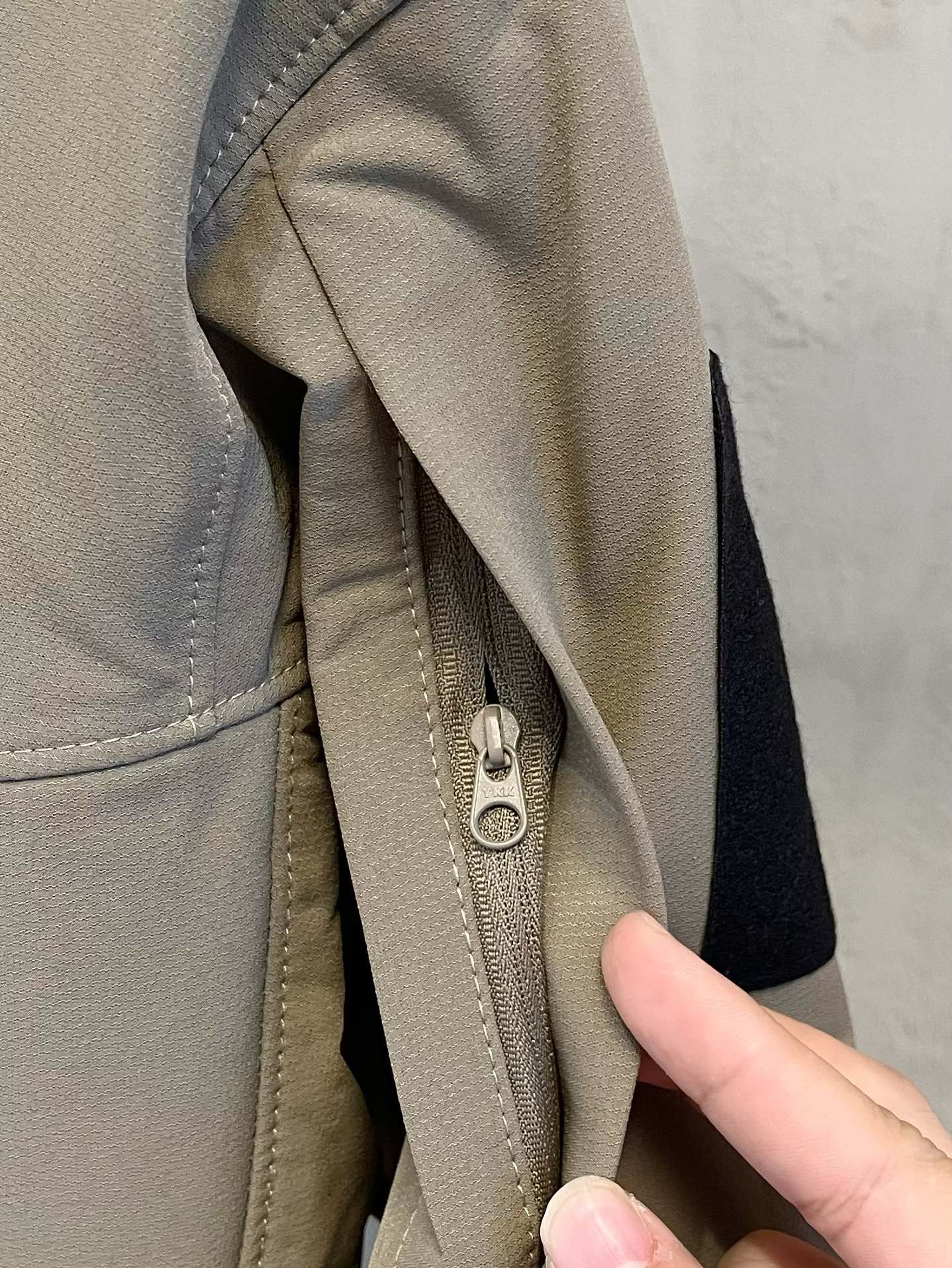 新品上市   始祖鸟 家ss秋冬新款连帽加绒外套 原版1:1订制五金配件全进口原版定制 欢迎专柜对比 超