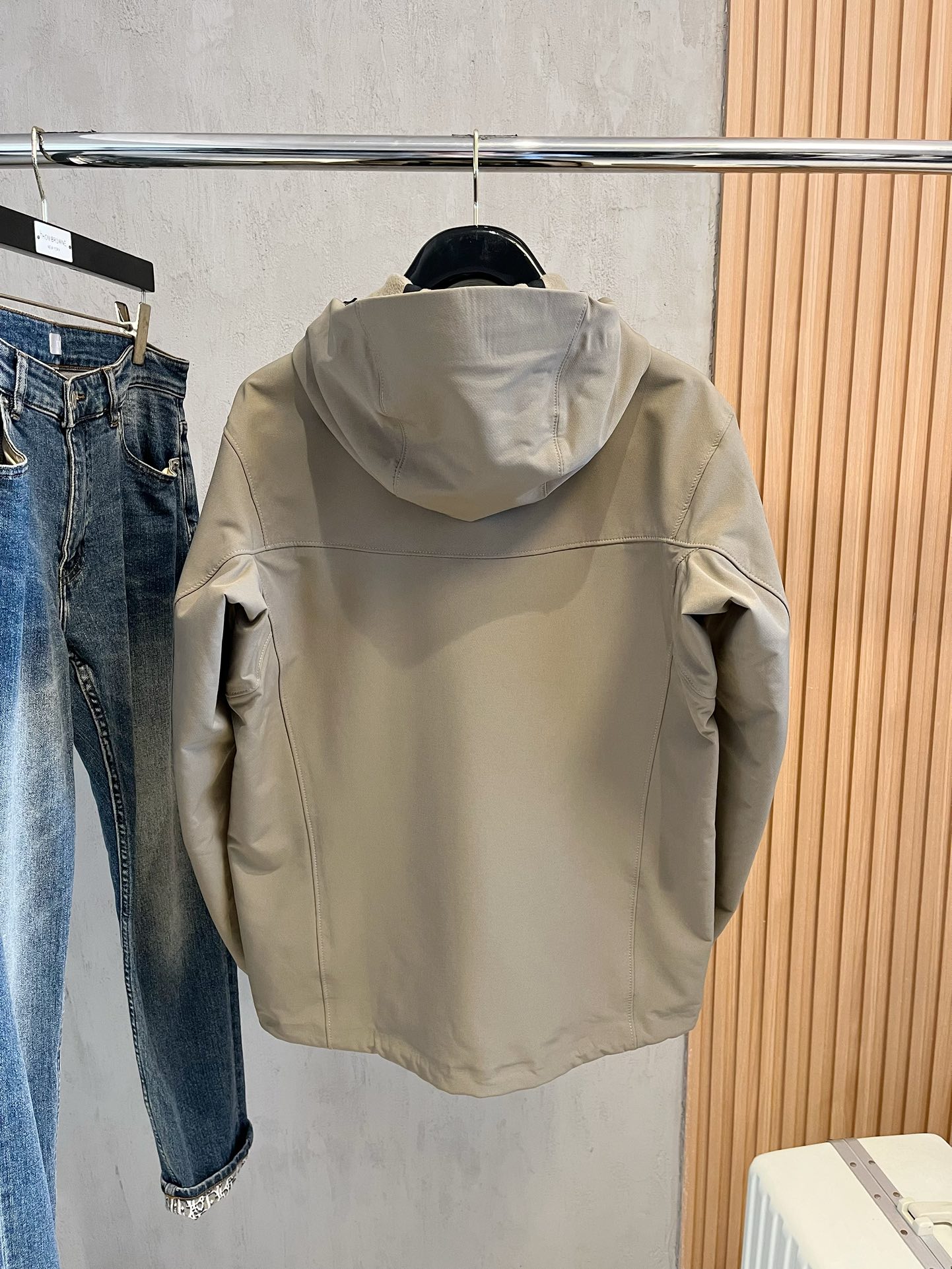 新品上市   始祖鸟 家ss秋冬新款连帽加绒外套 原版1:1订制五金配件全进口原版定制 欢迎专柜对比 超