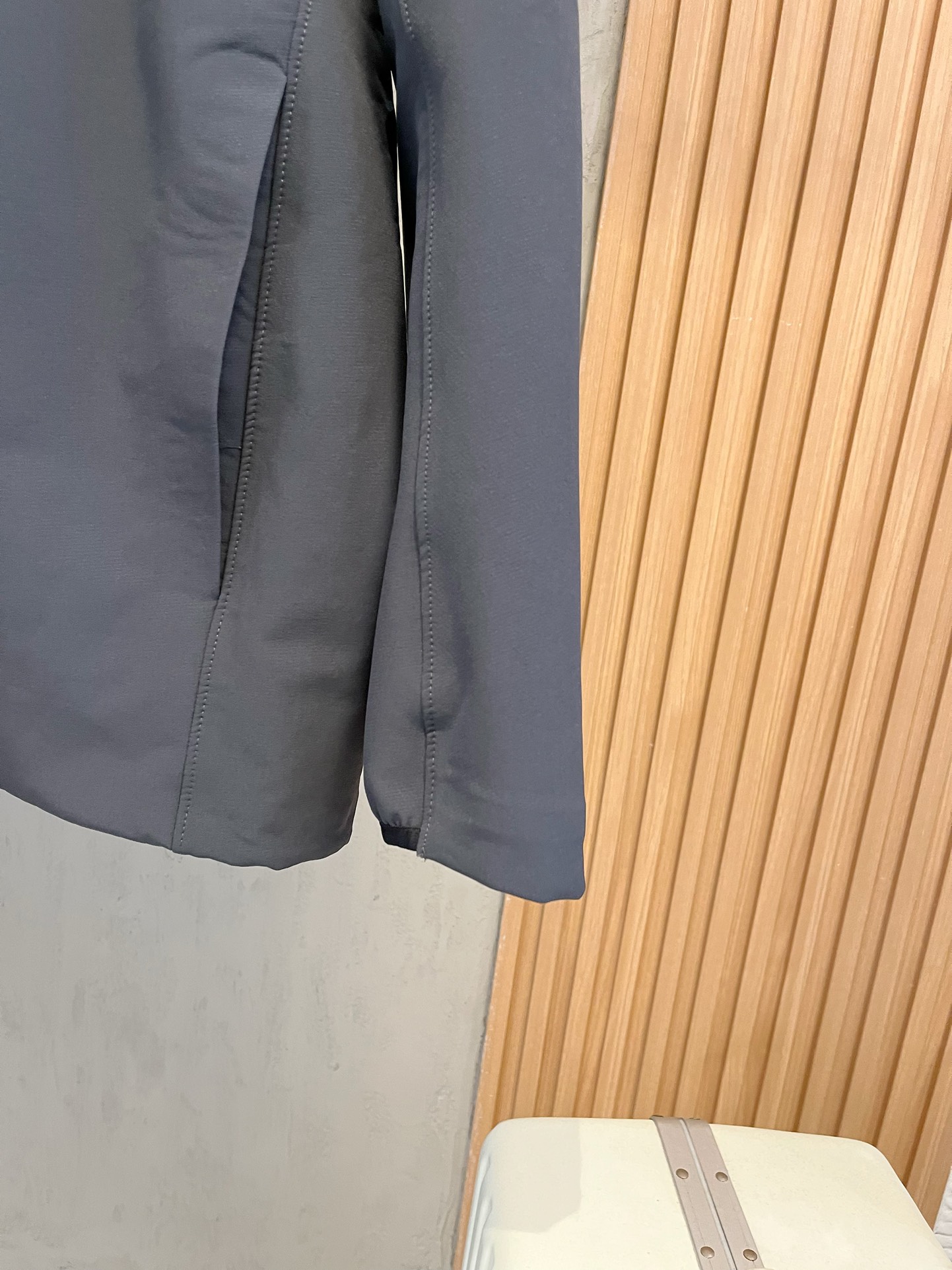 新品上市   始祖鸟 家ss秋冬新款连帽加绒外套 原版1:1订制五金配件全进口原版定制 欢迎专柜对比 超