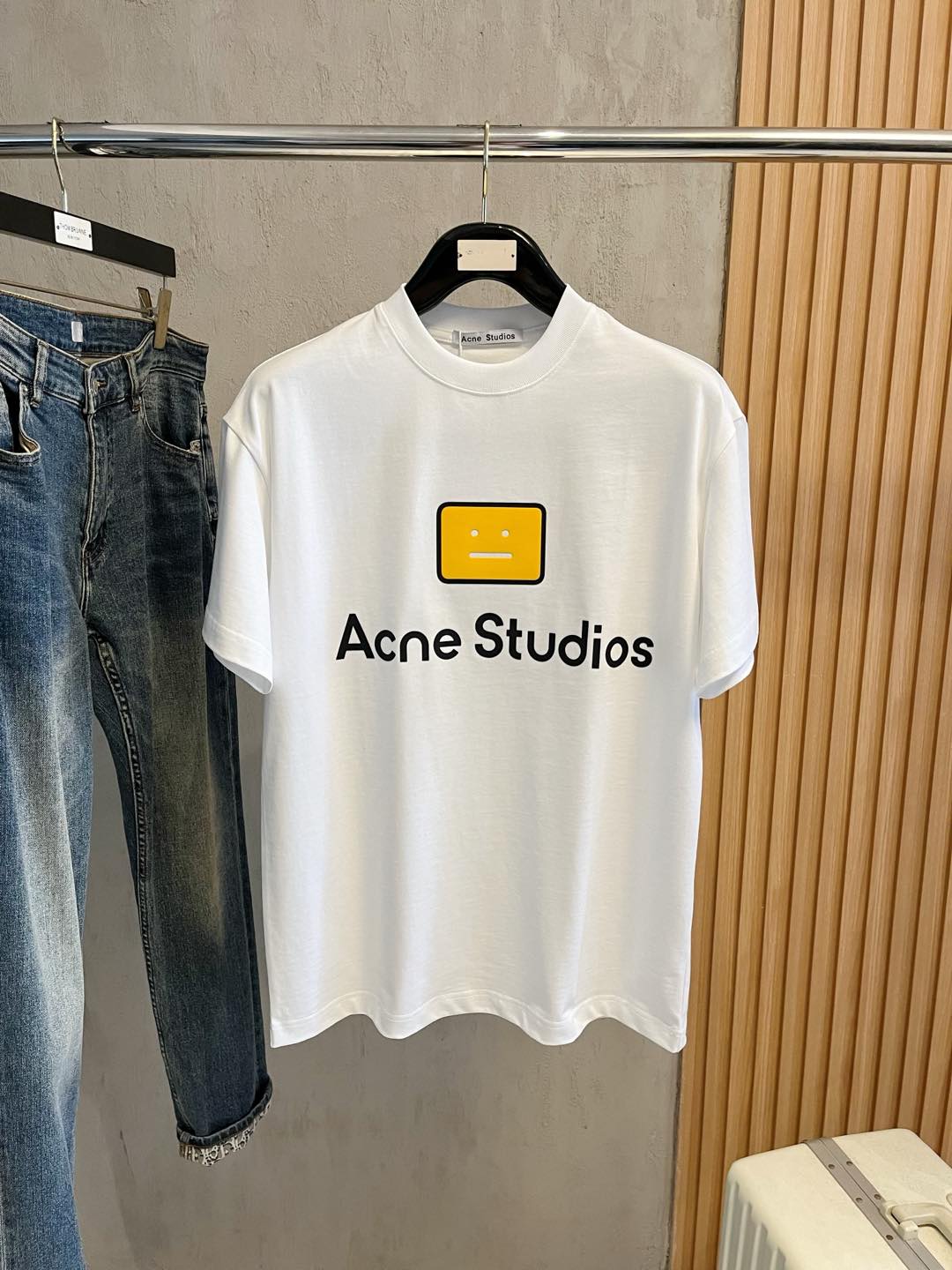 High-End Custom Winter T-Shirt: Soft, High-Quality, Plus Size – 2025 Collection - 图片 1