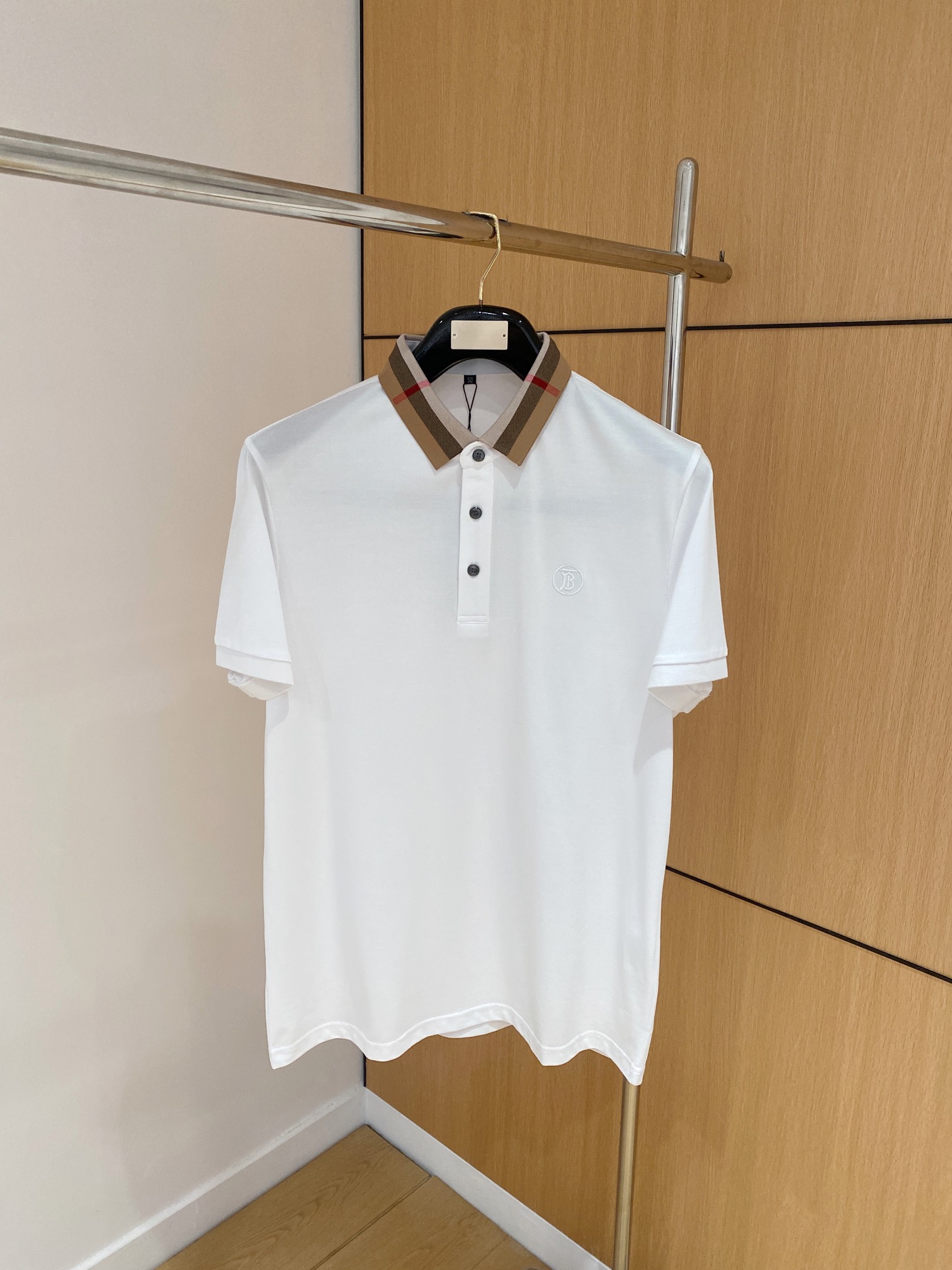   巴宝莉 2025ss夏季新款字母logo男士翻领Polo衫！经典商务男款，高端男装的天花板级别的商务
