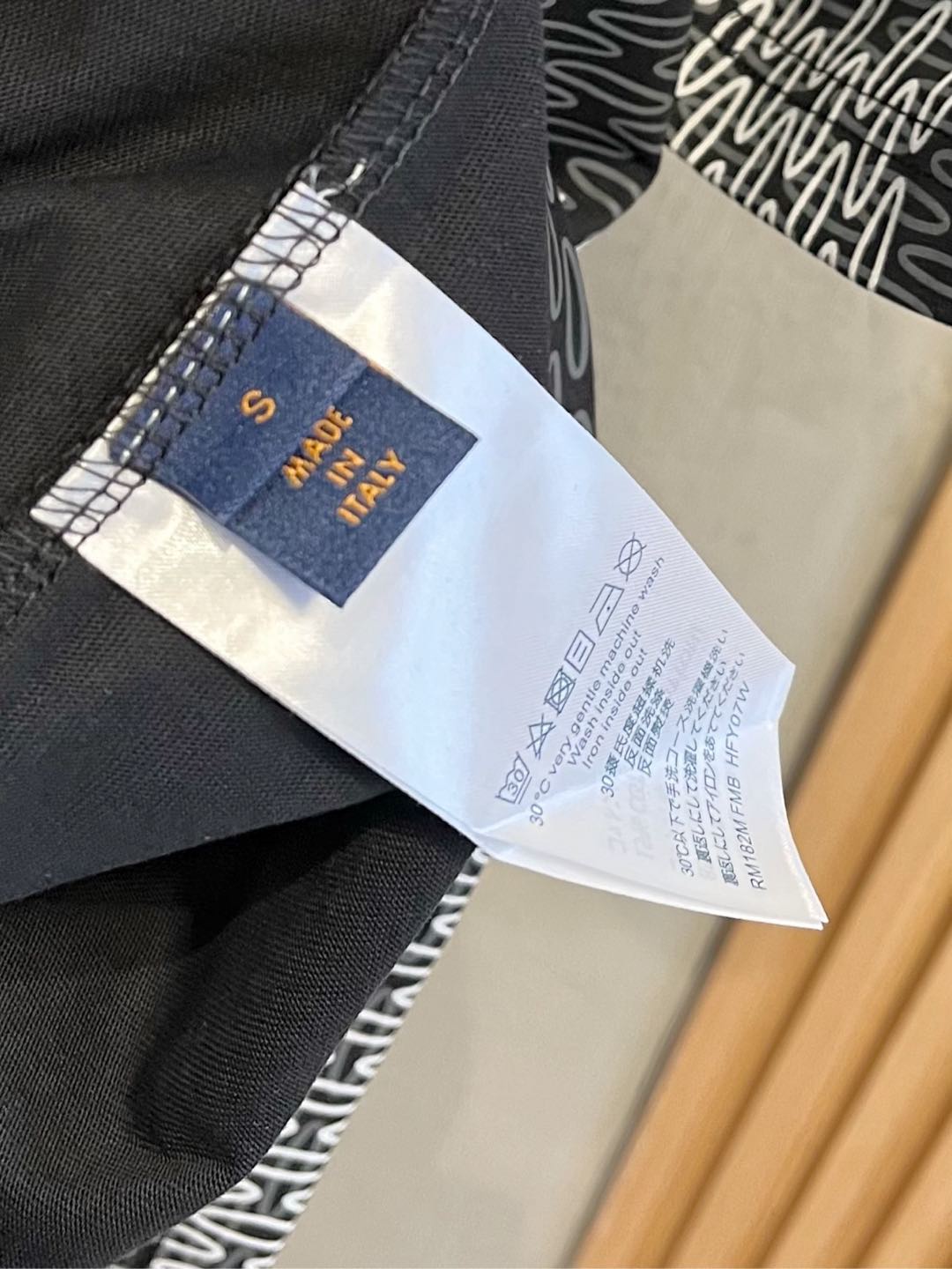  LV  单穿打底都是首选 高定面料 240克纯棉 2025春夏新品短袖🍃时尚经典圆领短袖👍🏻时尚单品设