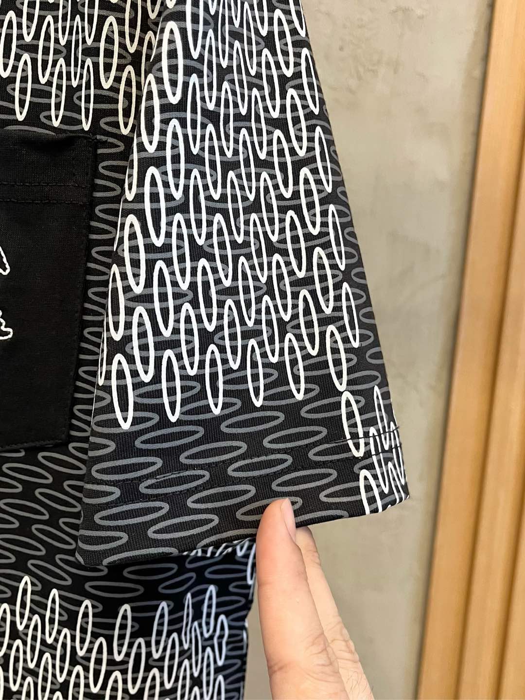  LV  单穿打底都是首选 高定面料 240克纯棉 2025春夏新品短袖🍃时尚经典圆领短袖👍🏻时尚单品设