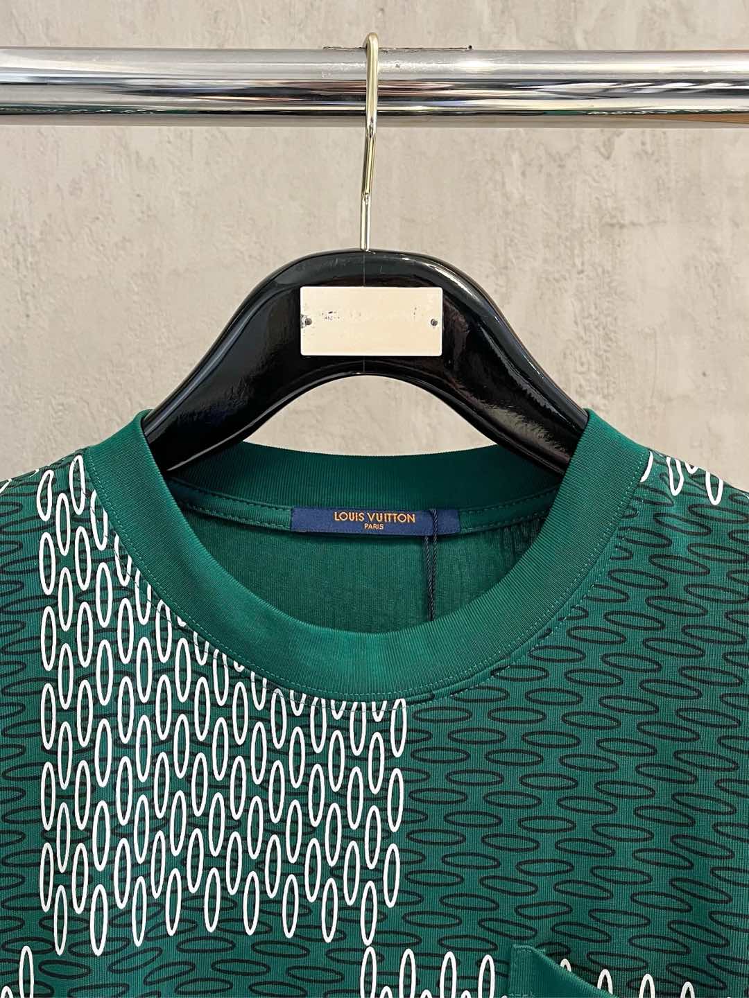  LV  单穿打底都是首选 高定面料 240克纯棉 2025春夏新品短袖🍃时尚经典圆领短袖👍🏻时尚单品设