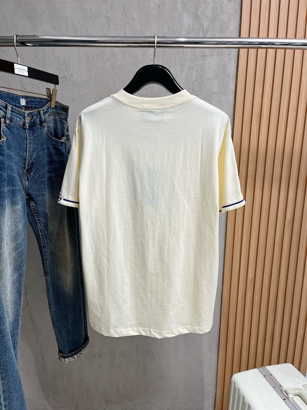  Gucci古驰  单穿打底都是首选 高定面料 240克纯棉 2025春夏新品短袖🍃时尚经典圆领短袖👍🏻