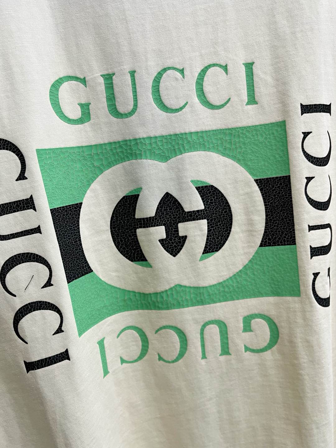  Gucci 古驰  单穿打底都是首选 高定面料 240克纯棉 2025春夏新品短袖🍃时尚经典圆领短袖👍