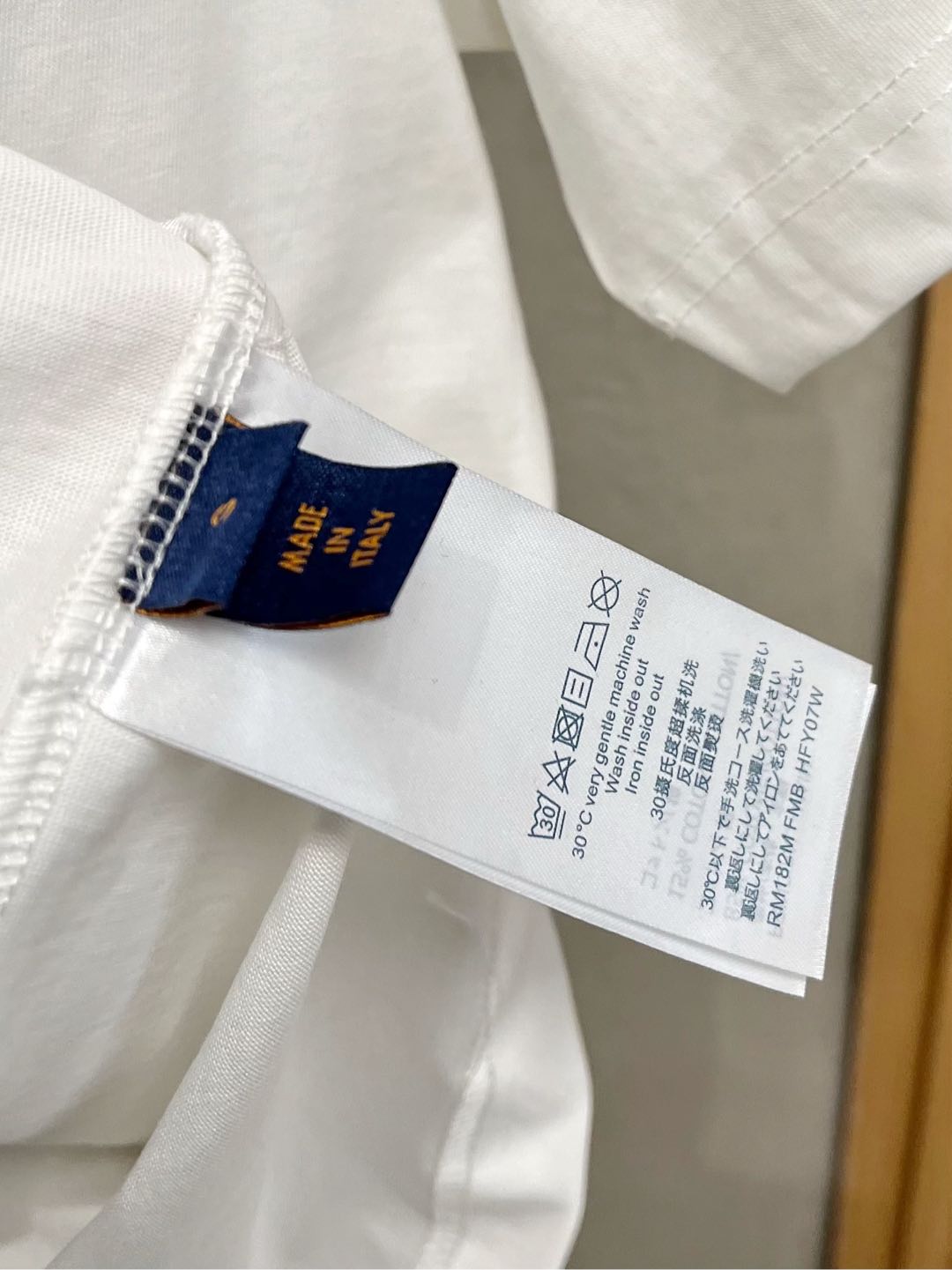  LV  单穿打底都是首选 高定面料 240克纯棉 2025春夏新品短袖🍃时尚经典圆领短袖👍🏻时尚单品设