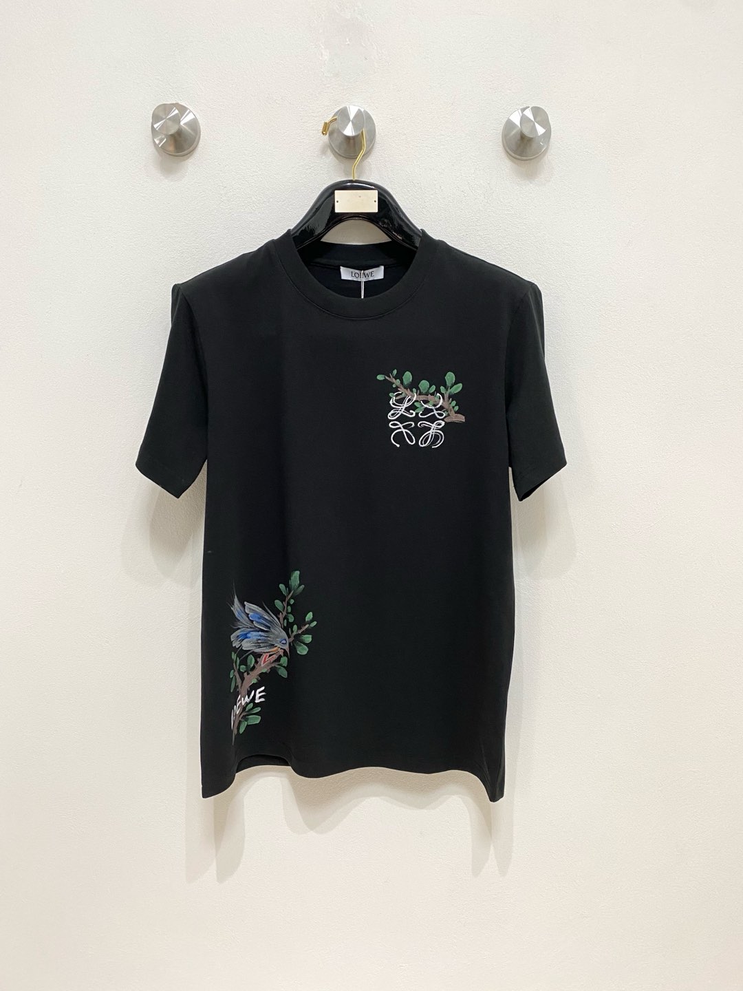  罗意威 高定面料 玉蚕丝般的丝滑 2025春夏新品上市🍃时尚经典圆领短袖👍🏻时尚单品设计，更加时尚舒适
