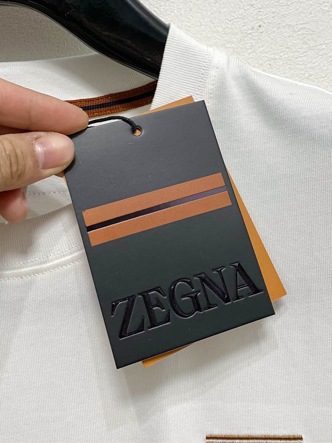  杰尼亚 高定面料 玉蚕丝般的丝滑 2025春夏新品上市，时尚经典圆领短袖👍🏻时尚单品设计，更加时尚舒适
