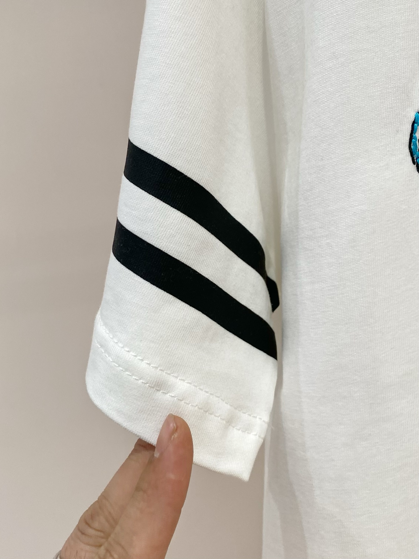 ss迪奥纯棉最新面料经典标识图案logo时尚简约潮流短袖，最顶级的品质专柜原单短袖，顶级制作工艺进口面料