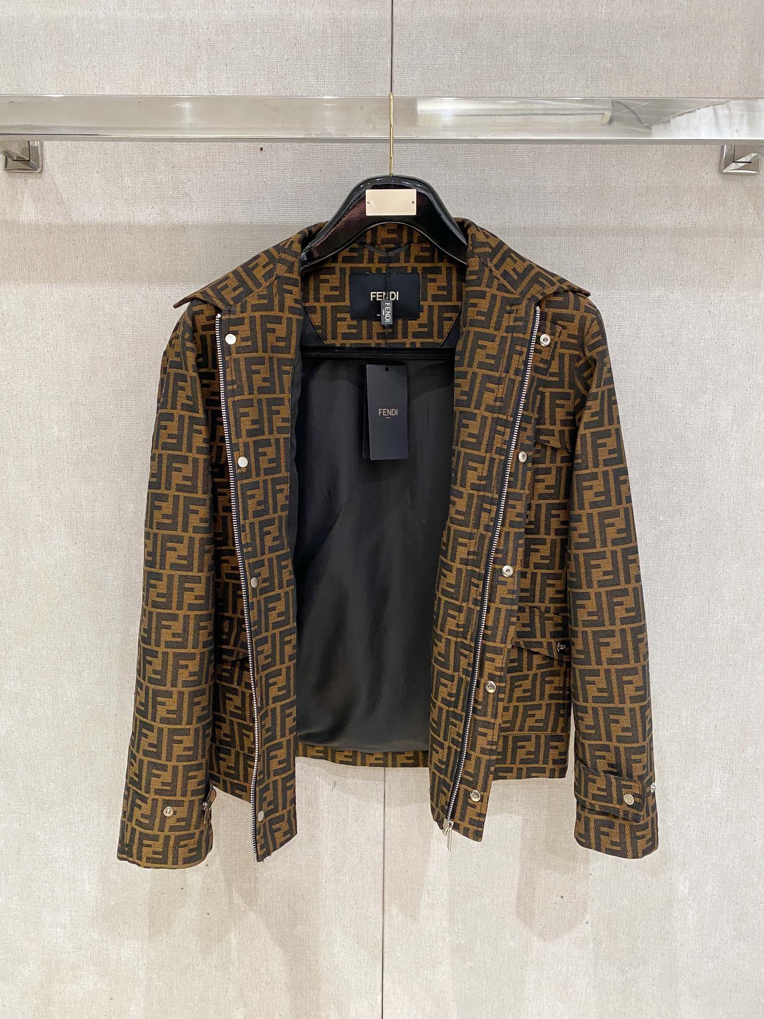 High-End Custom Man’s Jacket 2025: Impeccable Design, Comfortable Fit, Brand Element, High Quality - 图片 7