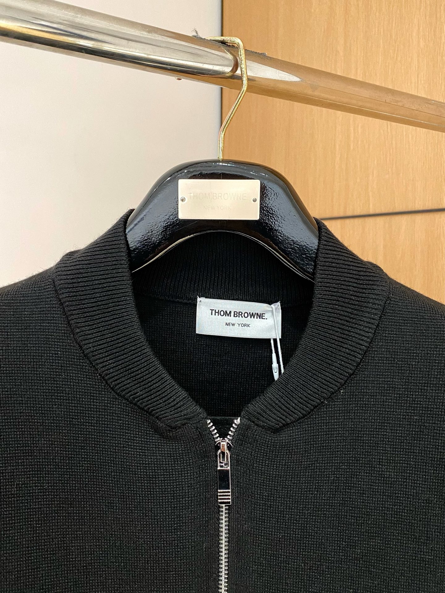 TB 25官网秋冬季最新款开衫毛衣，专柜同步在售爆款！特供羊毛混纺面料.手感舒适.可直接接触皮肤，log