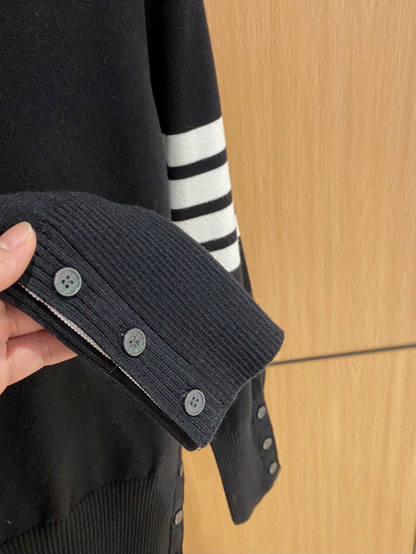 TB 25官网秋冬季最新款圆领毛衣，专柜同步在售爆款！特供羊毛混纺面料.手感舒适.可直接接触皮肤，log