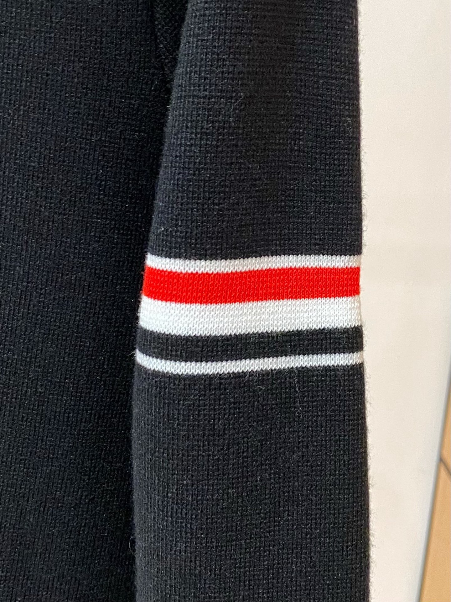 TB 25官网秋冬季最新款圆领毛衣，专柜同步在售爆款！特供羊毛混纺面料.手感舒适.可直接接触皮肤，log