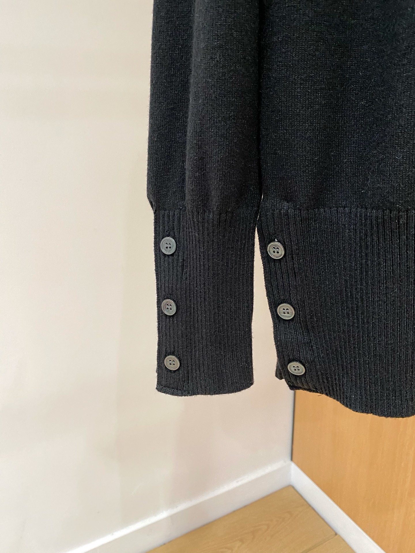 TB 2025秋冬新款高领毛衣 专柜同步 采用羊毛+天丝，时尚经典本色提花logo针织 秋冬必备款精致简