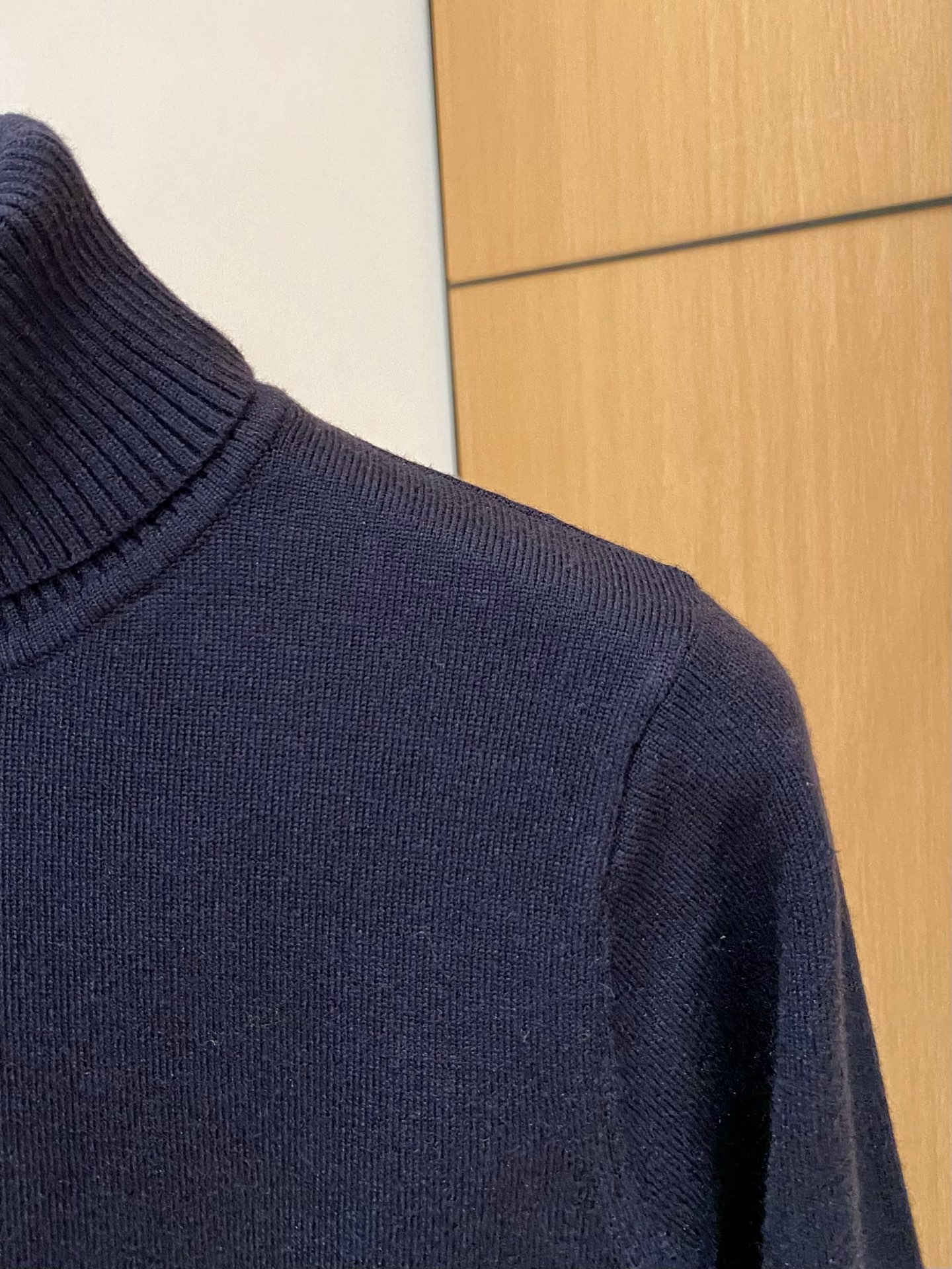 TB 2025秋冬新款高领毛衣 专柜同步 采用羊毛+天丝，时尚经典本色提花logo针织 秋冬必备款精致简