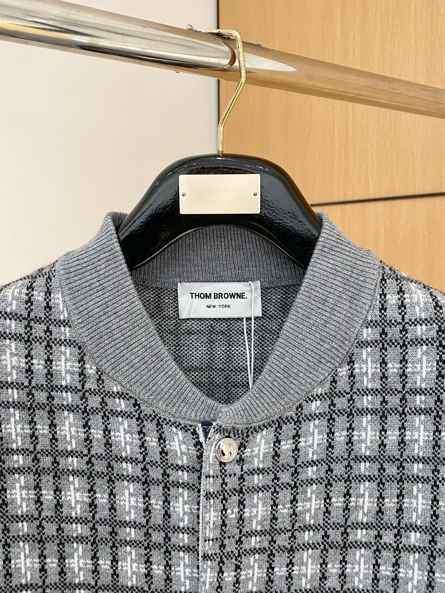 TB 25官网秋冬季最新款开衫毛衣，专柜同步在售爆款！特供羊毛混纺面料.手感舒适.可直接接触皮肤，log