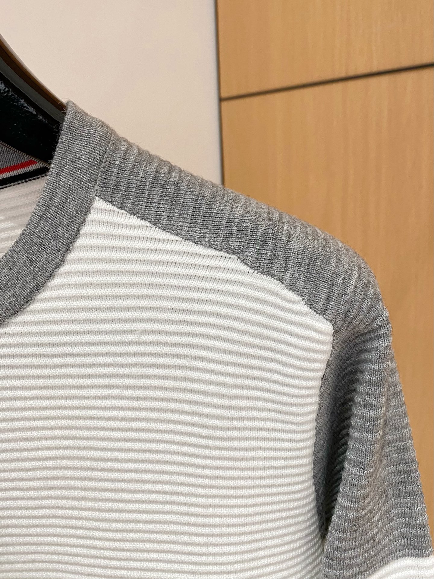 TB 25官网秋冬季最新款圆领毛衣，专柜同步在售爆款！特供羊毛混纺面料.手感舒适.可直接接触皮肤，log