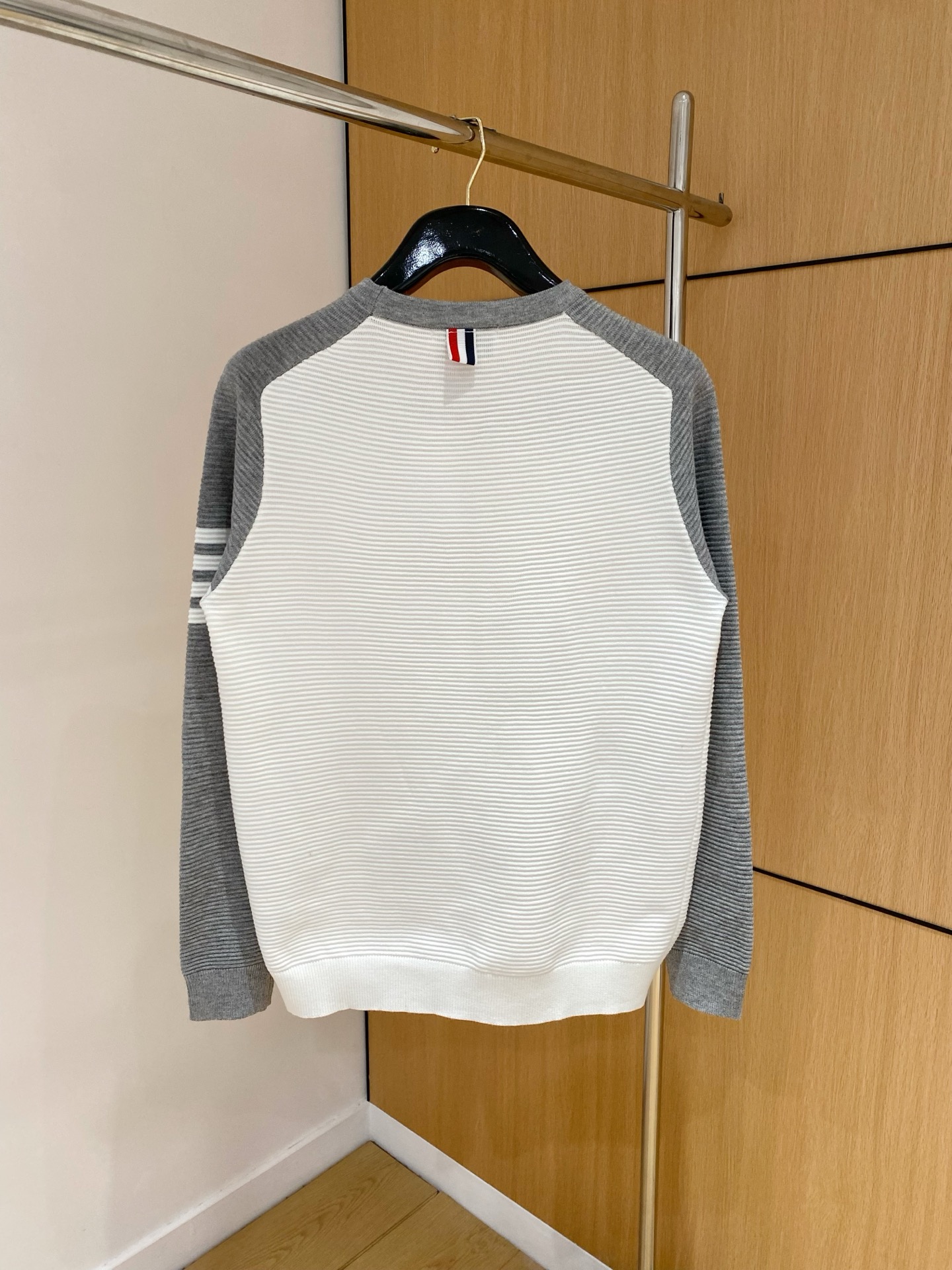 TB 25官网秋冬季最新款圆领毛衣，专柜同步在售爆款！特供羊毛混纺面料.手感舒适.可直接接触皮肤，log