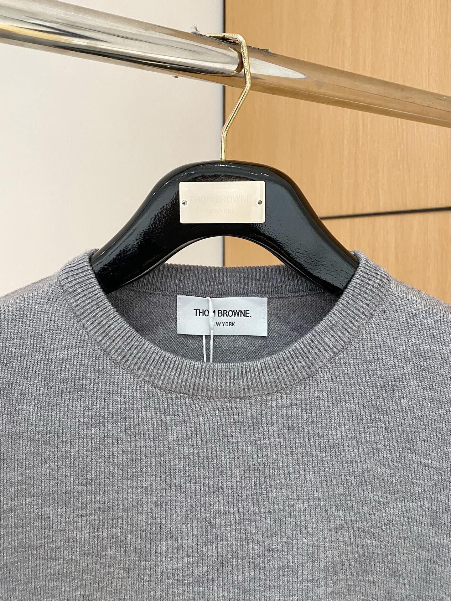 TB 25官网秋冬季最新款圆领毛衣，专柜同步在售爆款！特供羊毛混纺面料.手感舒适.可直接接触皮肤，log