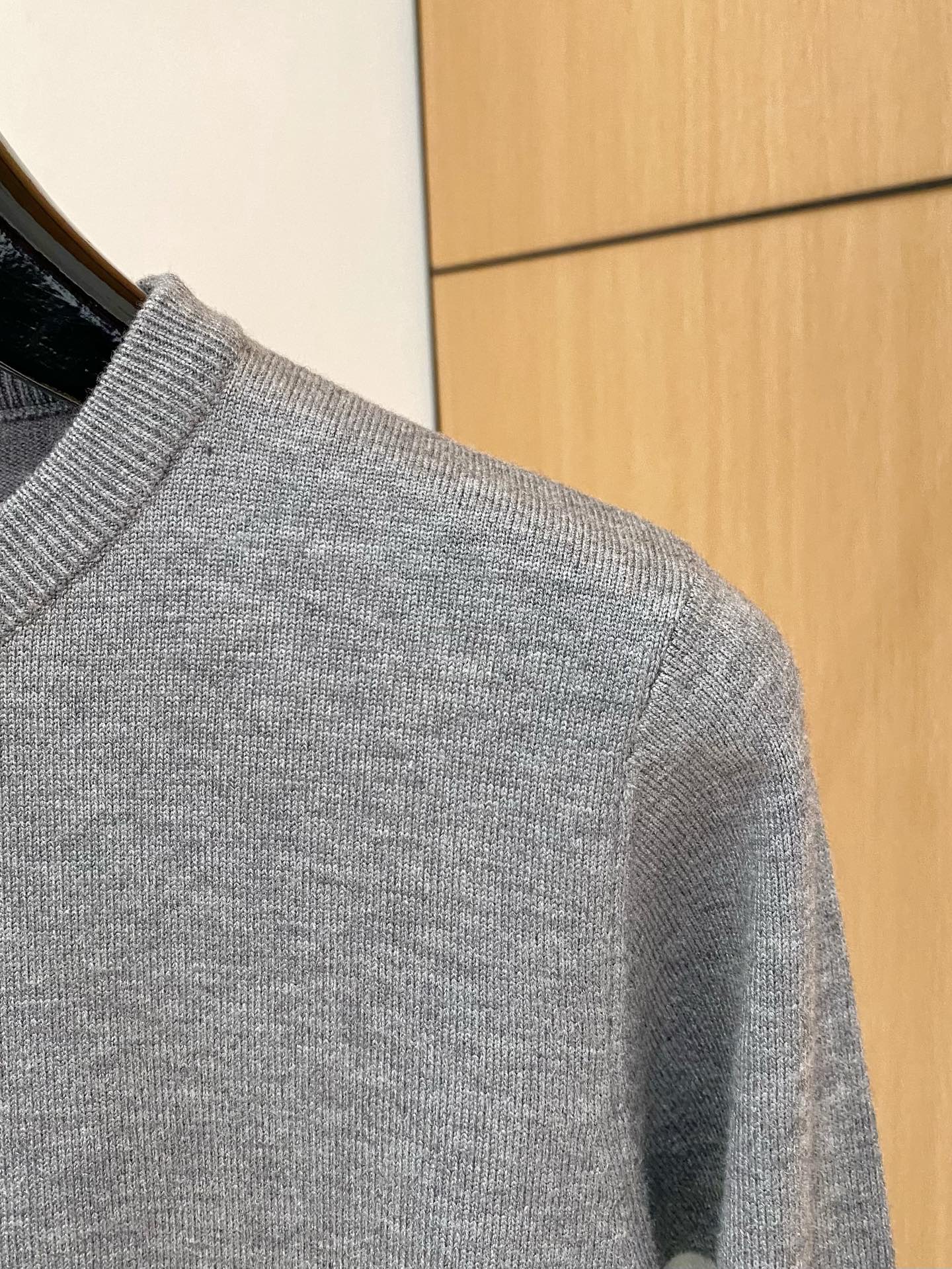 TB 25官网秋冬季最新款圆领毛衣，专柜同步在售爆款！特供羊毛混纺面料.手感舒适.可直接接触皮肤，log