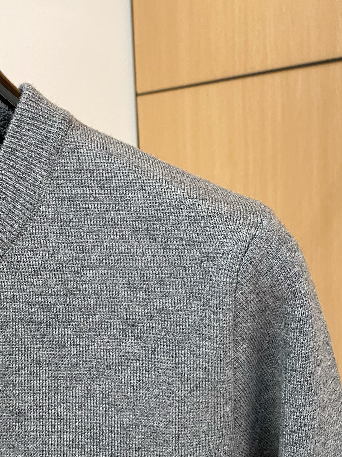 TB 25官网秋冬季最新款圆领毛衣，专柜同步在售爆款！特供羊毛混纺面料.手感舒适.可直接接触皮肤，log