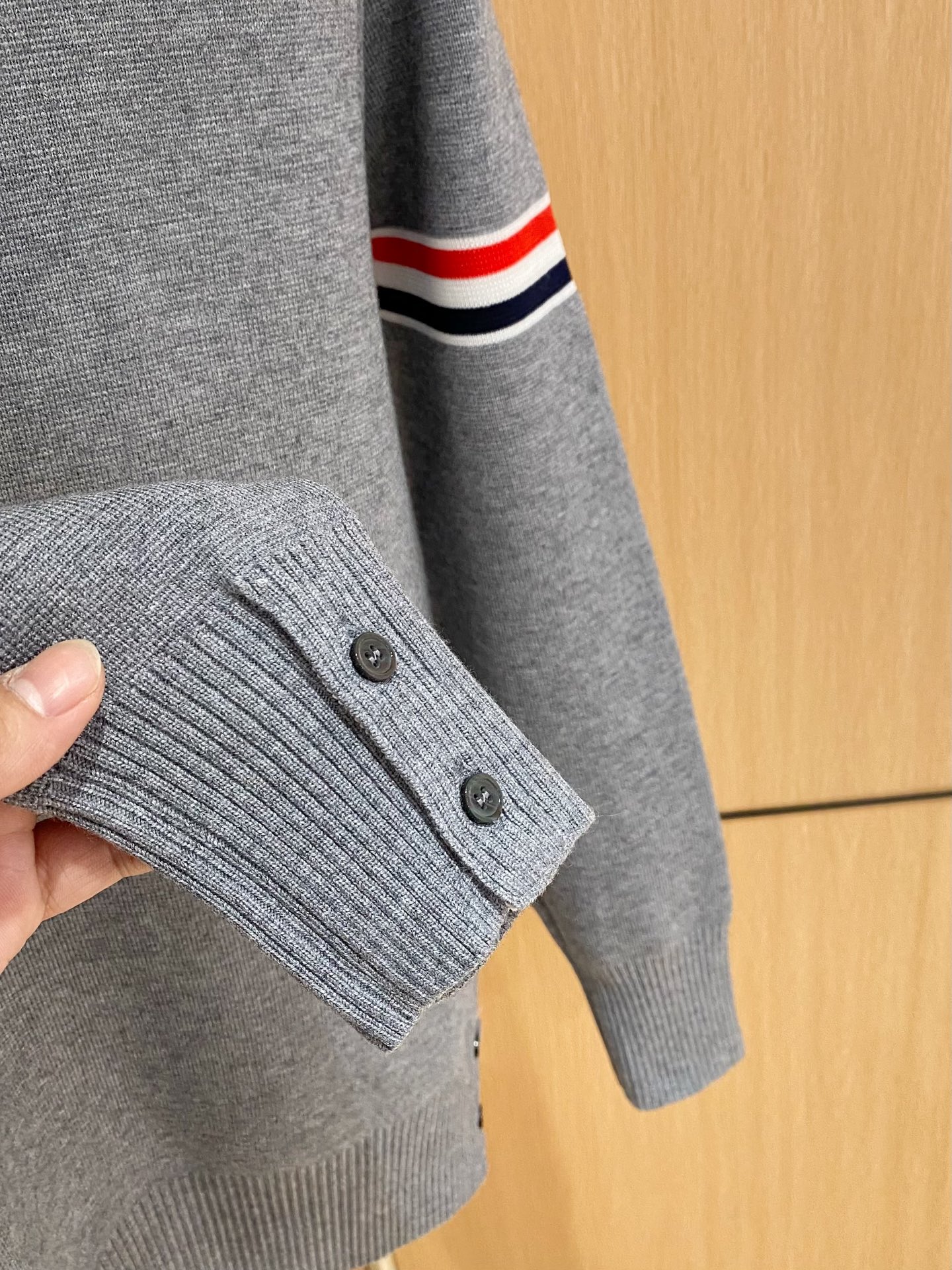 TB 25官网秋冬季最新款圆领毛衣，专柜同步在售爆款！特供羊毛混纺面料.手感舒适.可直接接触皮肤，log