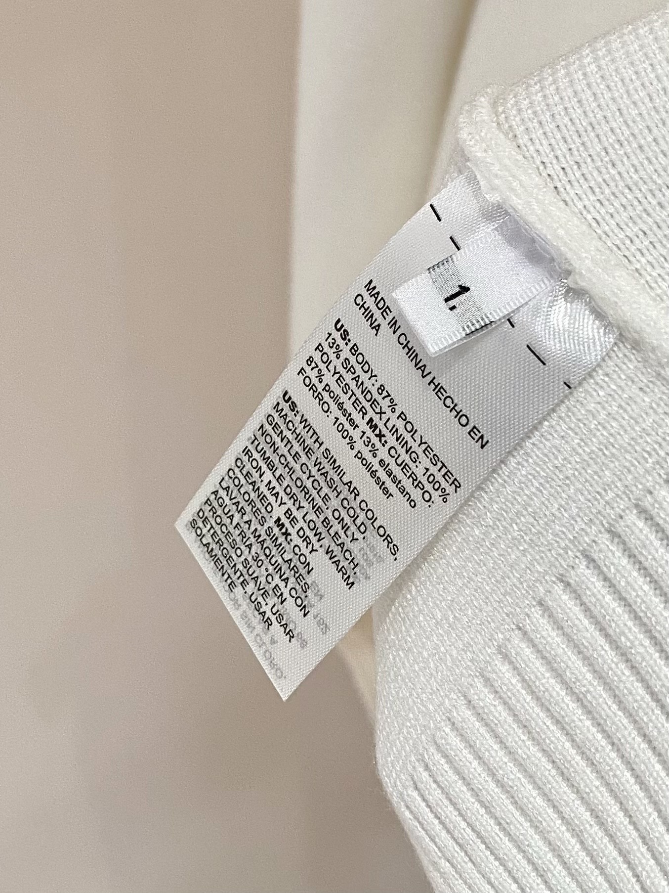 TB 25官网秋冬季最新款圆领毛衣，专柜同步在售爆款！特供羊毛混纺面料.手感舒适.可直接接触皮肤，log