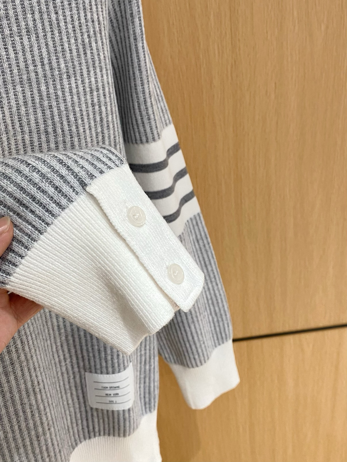 TB 25官网秋冬季最新款圆领毛衣，专柜同步在售爆款！特供羊毛混纺面料.手感舒适.可直接接触皮肤，log