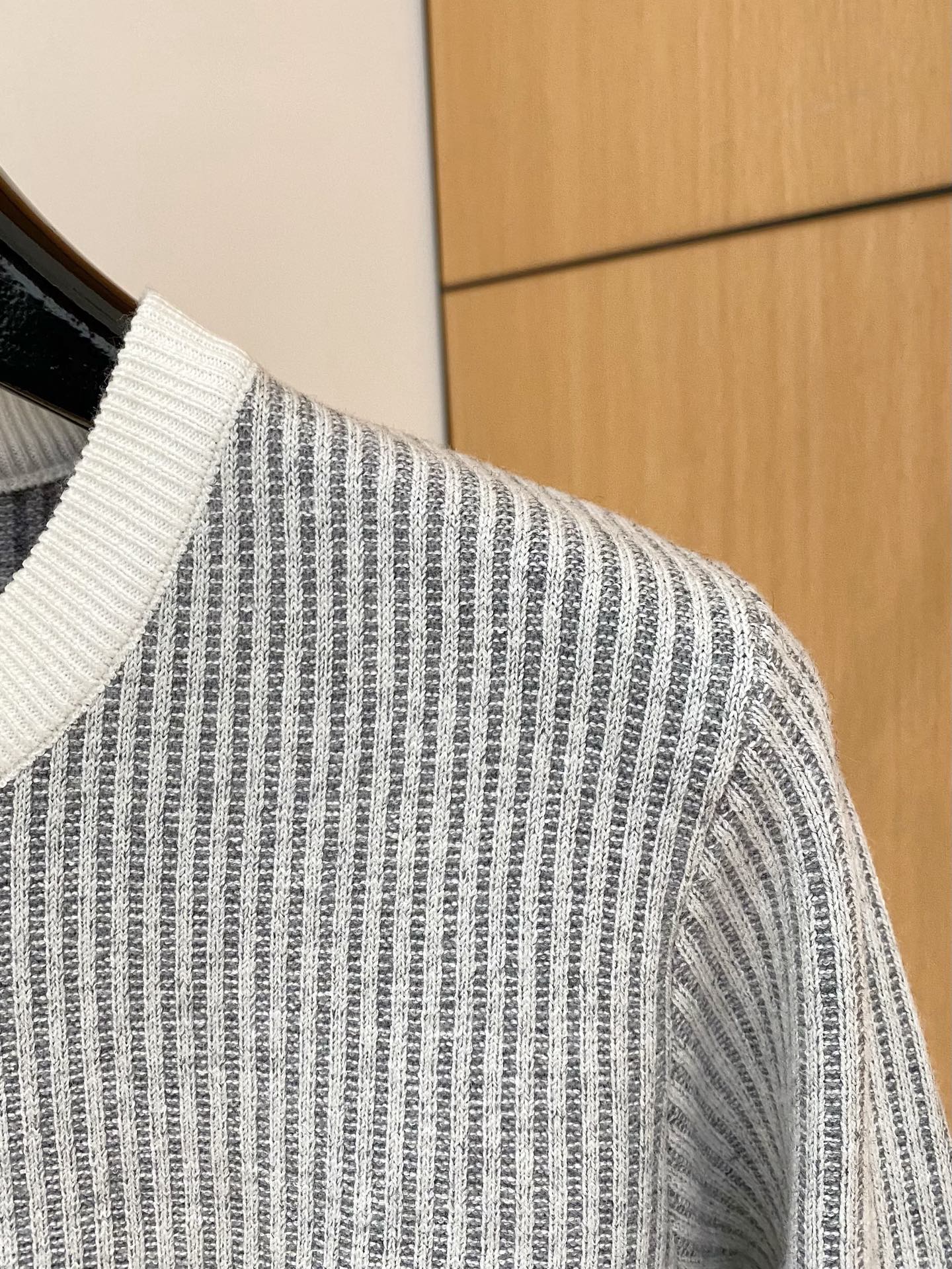 TB 25官网秋冬季最新款圆领毛衣，专柜同步在售爆款！特供羊毛混纺面料.手感舒适.可直接接触皮肤，log