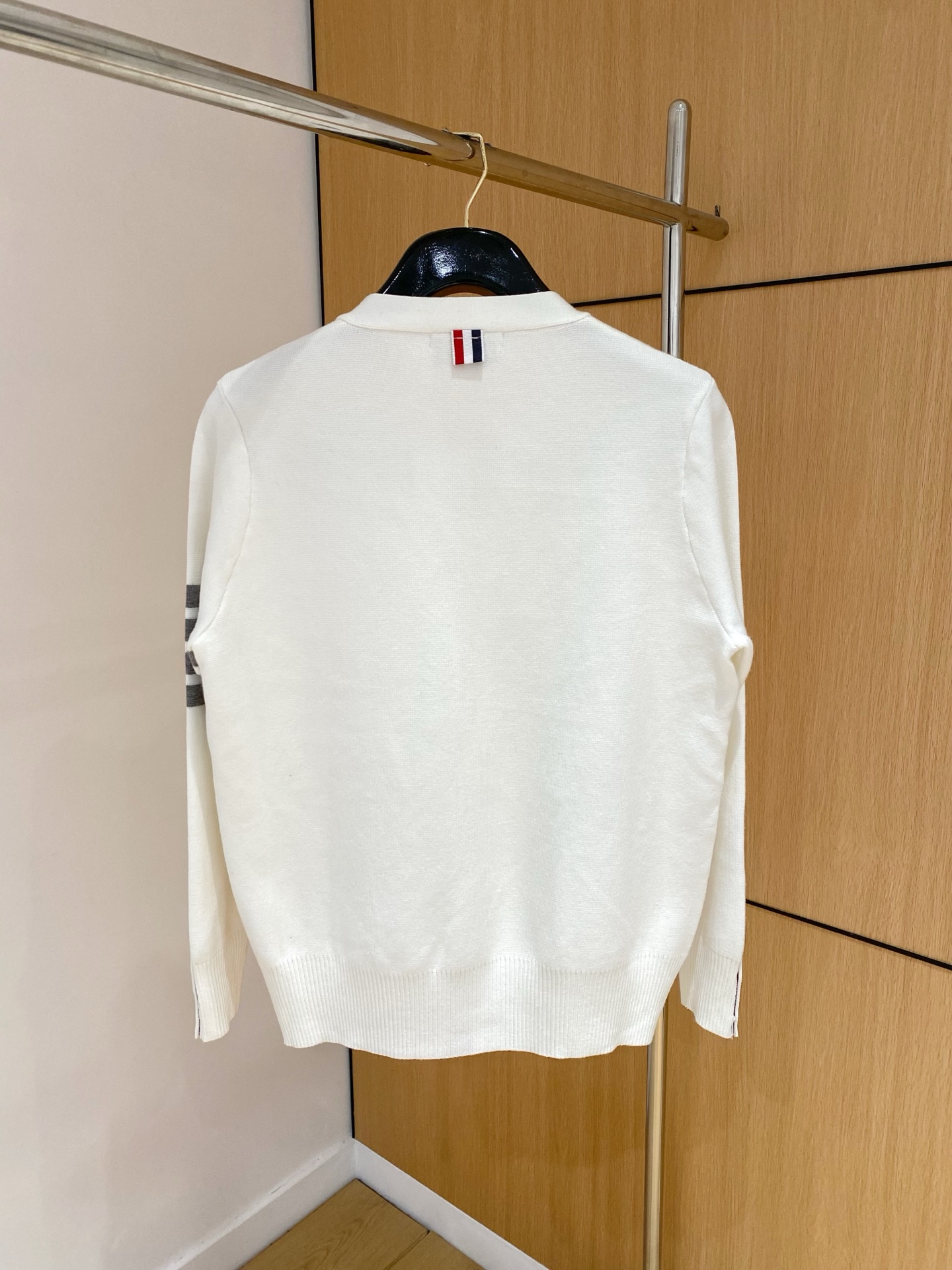 TB 25官网秋冬季最新款开衫毛衣，专柜同步在售爆款！特供羊毛混纺面料.手感舒适.可直接接触皮肤，log