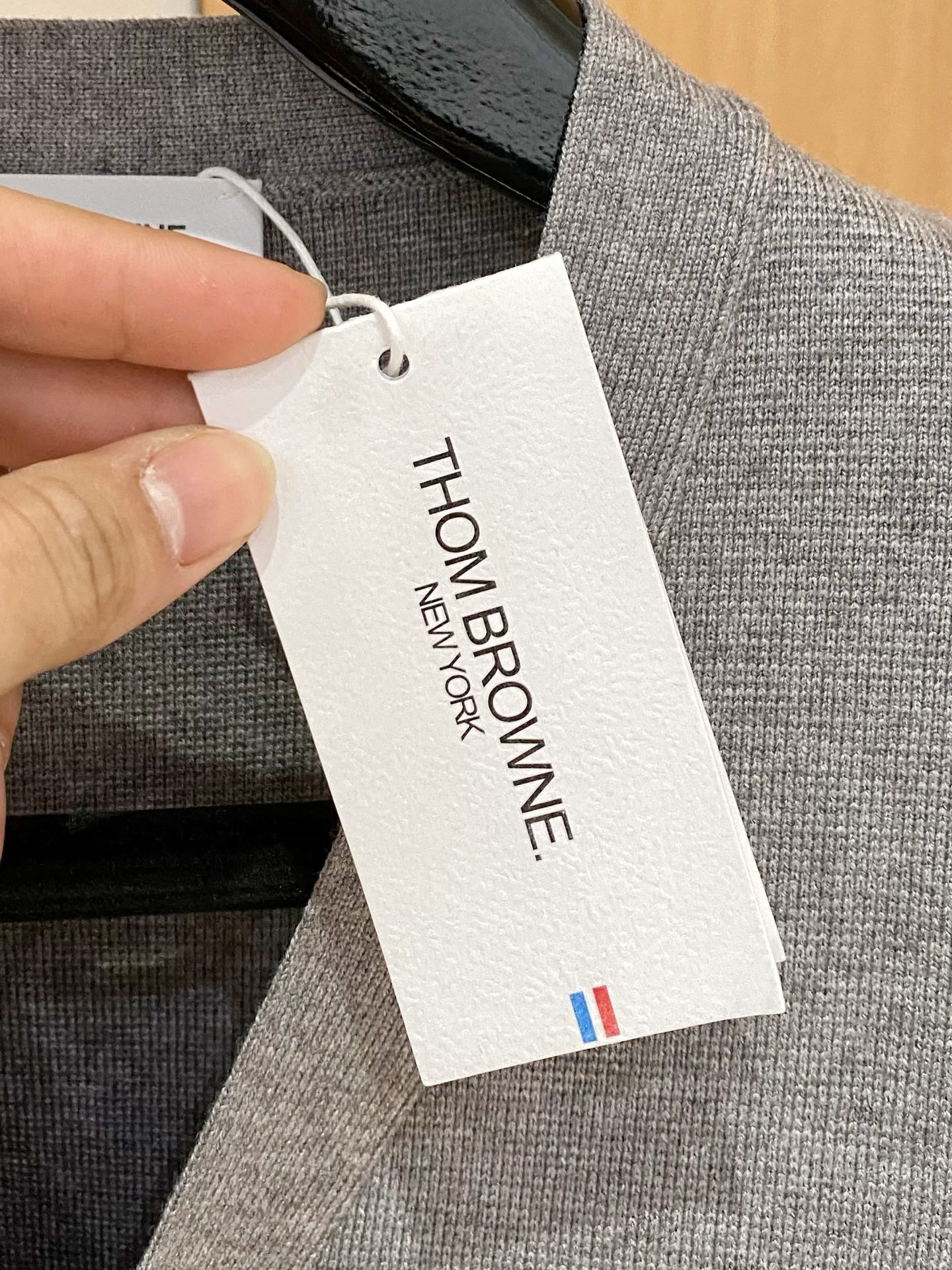 TB 25官网秋冬季最新款开衫毛衣，专柜同步在售爆款！特供羊毛混纺面料.手感舒适.可直接接触皮肤，log