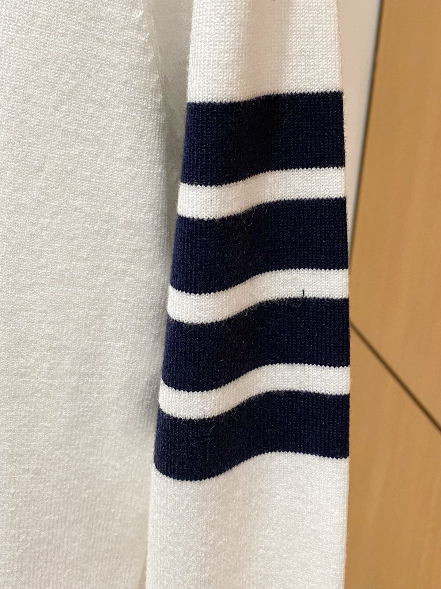 TB 2025秋冬新款高领毛衣 专柜同步 采用羊毛+天丝，时尚经典本色提花logo针织 秋冬必备款精致简