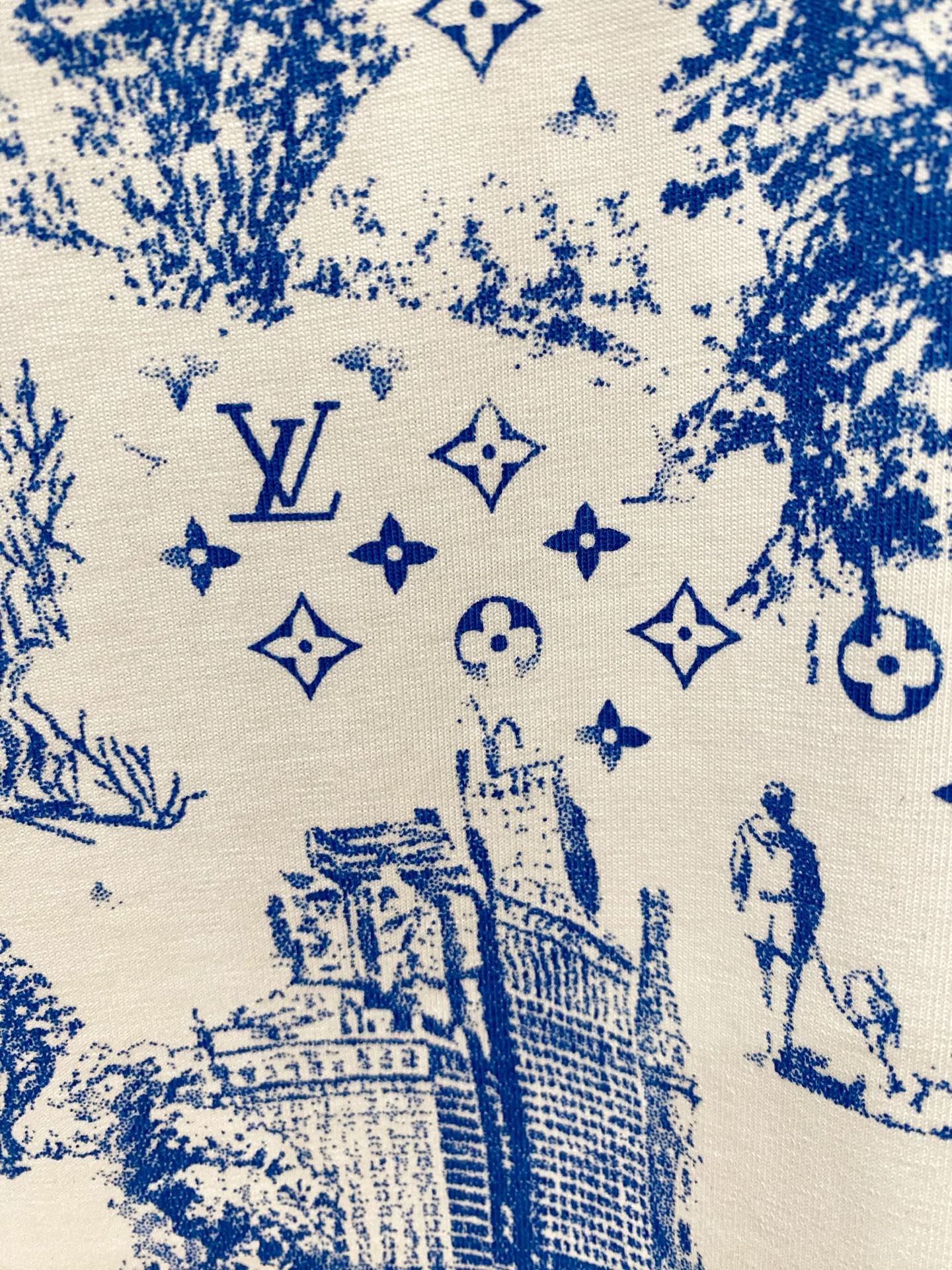   Lv 春夏新款首发专柜最新款短袖圆领T恤 高端订制 设计前卫时尚！品牌logo重工艺设计 高端定制2