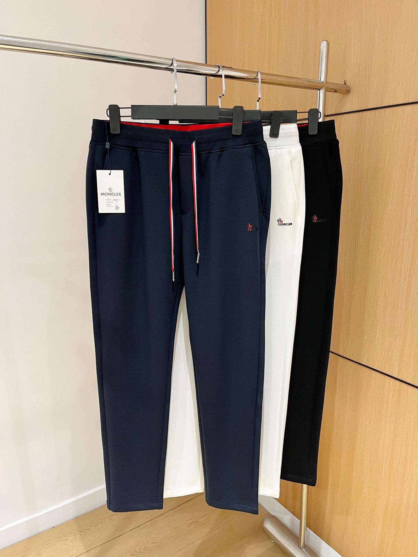 NO:116399,New products for spring, new products for spring, cover, autumn and winter, hot products are coming!  Solid color casual pants, specially provided fabrics. All civil servants/office workers/broad spectrum people are available. The complete set of the latest hang tags/responsive MILANO classic main mark!  Original Italian flavor!  Integrated locked edges and wraps!  Code number m-4xl, Moncler, alexander wang19860909开春新品 开春新品 蒙口 秋冬 爆款来袭！纯色休闲裤,特供面料. 公务员/上班族/广谱人群均可.全套最新款吊牌/延用MILANO经典主唛！原汁原味的意大利制造风味！一体化锁边包边！码数m-4xl,,Moncler,alexander wang,Men's clothing