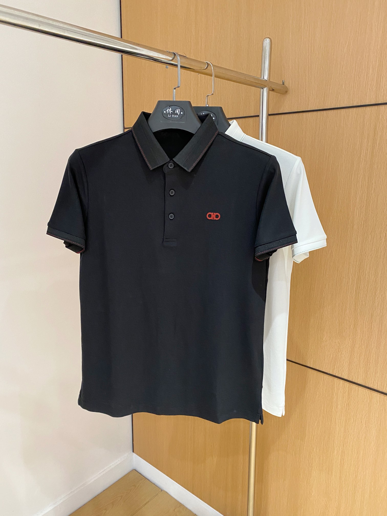 NO:120534,Ferragamo Xinjiang long velvet cotton fabric soft, comfortable and breathable 2025 summer limited short-sleeved Polo series -3xl, ferragamo, T-shirt, alexander wang19860909菲拉格慕 新疆长绒棉 面料柔软舒适透气 2025 夏季 限量款短袖Polo系列 -3xl,,ferragamo,T-shirt,alexander wang,Men's clothing