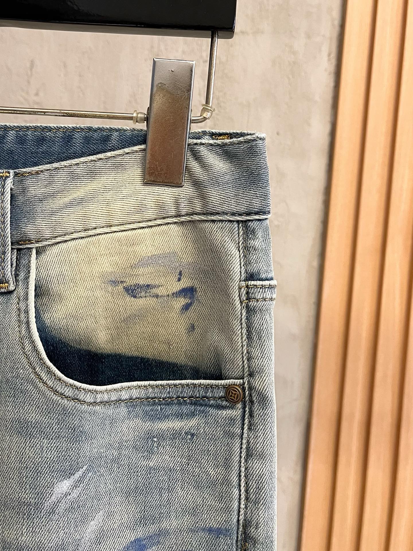  Lv 路易威登 牛仔裤 秋冬 爆款来袭！纯色休闲裤，特供面料. 公务员/上班族/广谱人群均可.全套最新