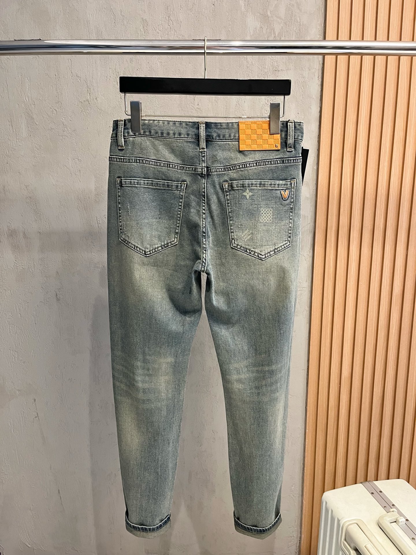  Lv 路易威登 牛仔裤 秋冬 爆款来袭！纯色休闲裤，特供面料. 公务员/上班族/广谱人群均可.全套最新