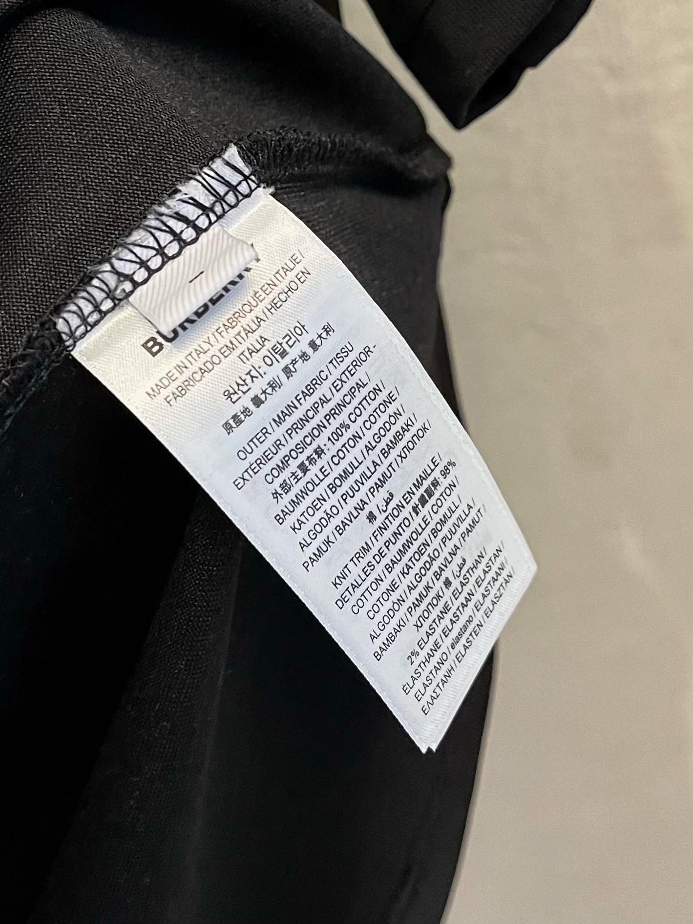  巴宝莉 2025春夏新款 字母logo圆领短袖t恤，春夏休闲穿搭必不可少，原版纯棉面料。完完全全体现在