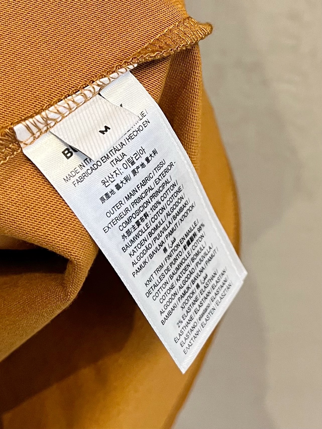  巴宝莉 2025春夏新款 字母logo圆领短袖t恤，春夏休闲穿搭必不可少，原版纯棉面料。完完全全体现在